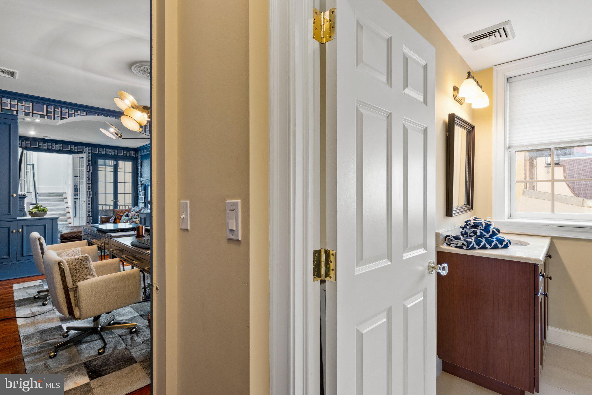 WASHINGTON SQ WEST - Residential