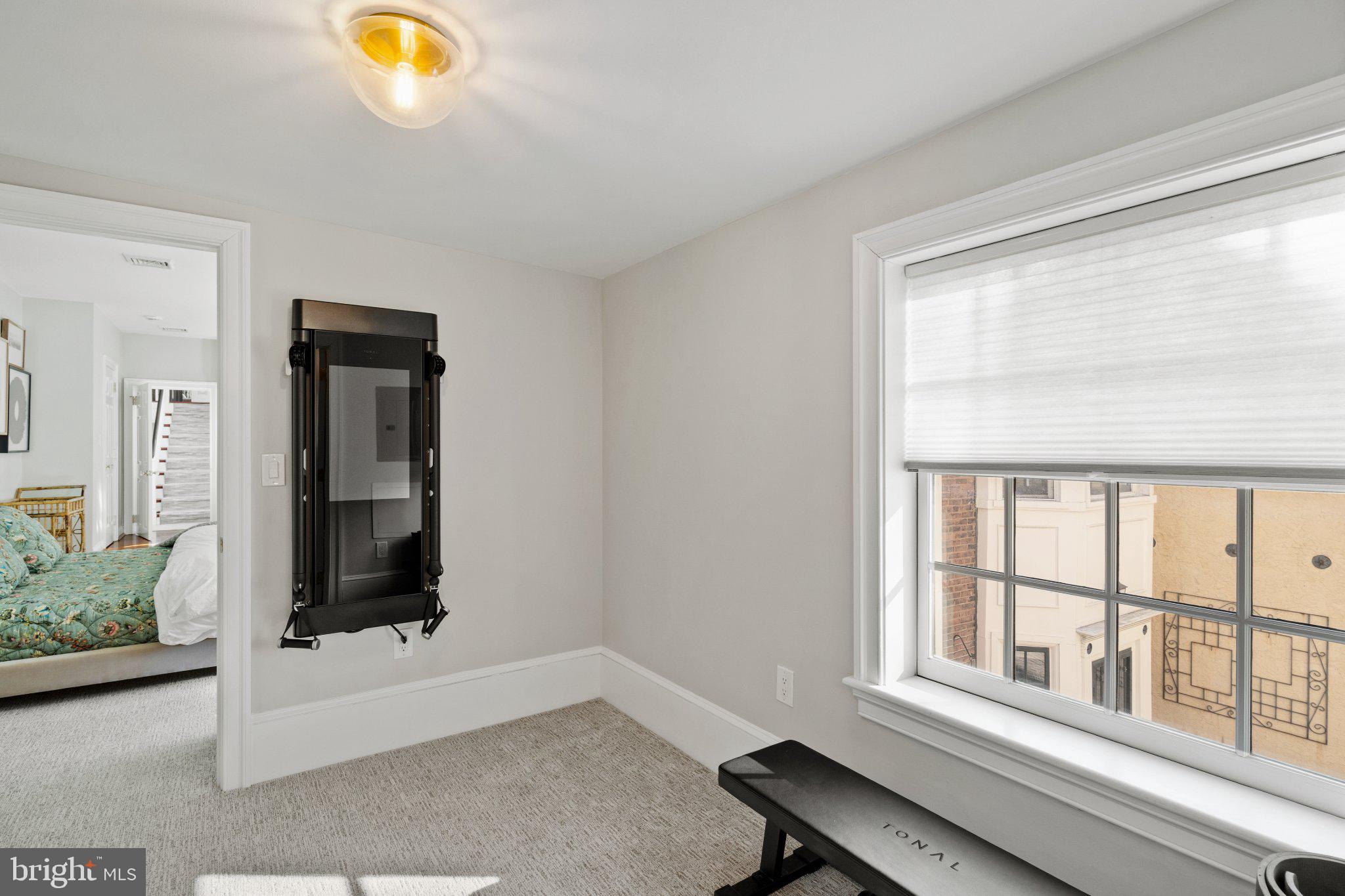 WASHINGTON SQ WEST - Residential