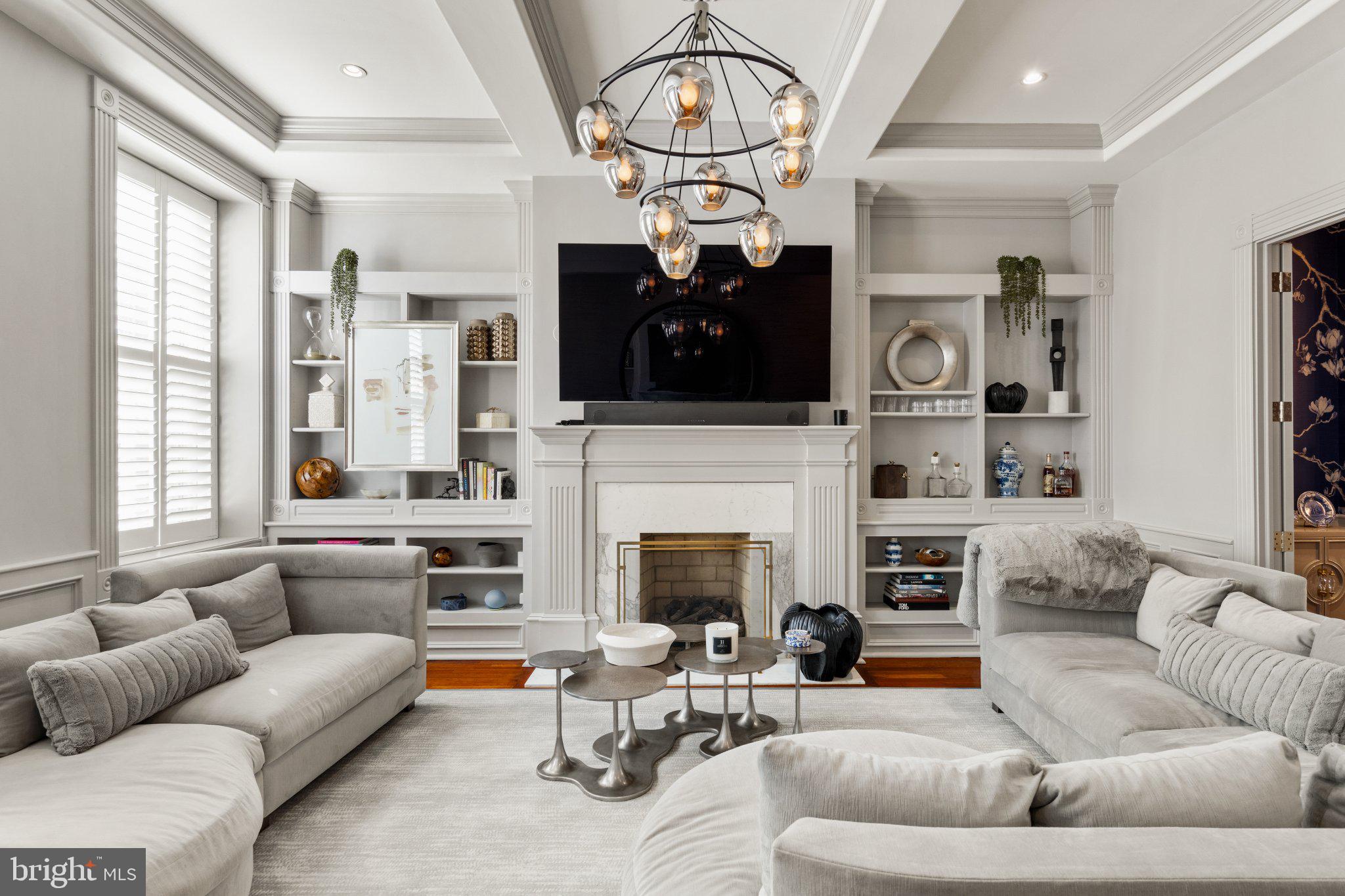 WASHINGTON SQ WEST - Residential