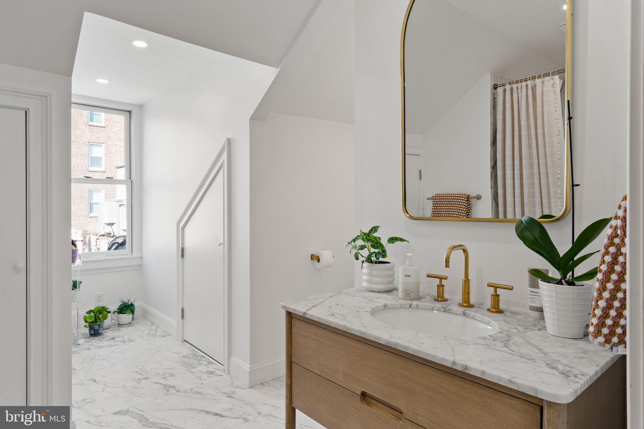 WASHINGTON SQ WEST - Residential