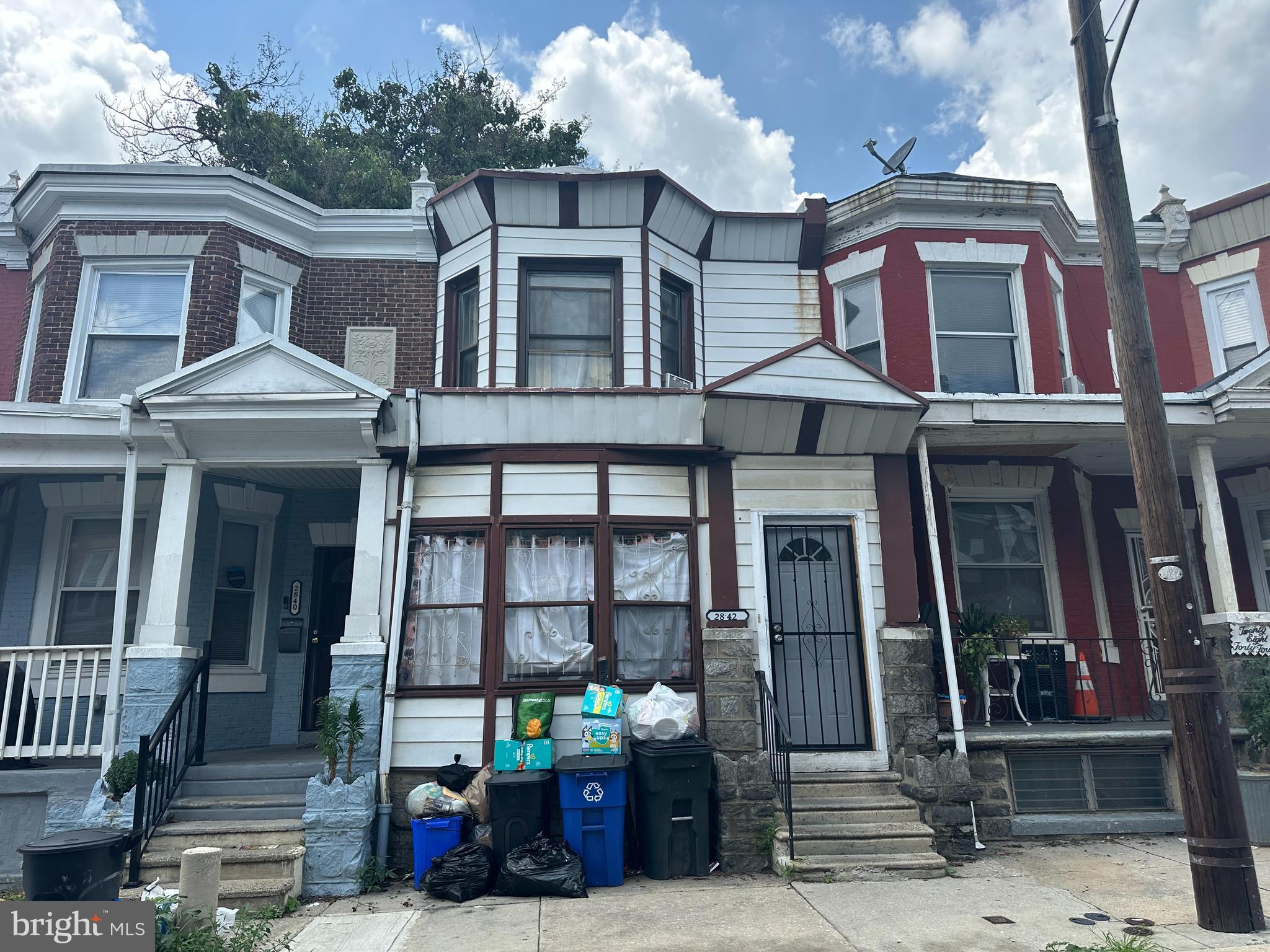 Charming 3 Bed Starter Home in Emerging Allegheny West (19132)
2842 N Bailey St, Philadelphia, PA 19132 — A tremendous opportunity for first time buyers or investors seeking value and upside in a neighborhood on the move.
Key Features:
•