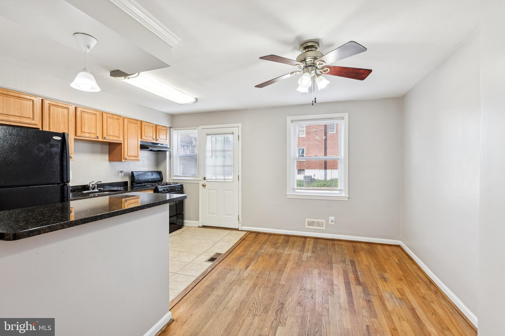 BELAIR-EDISON - Residential Lease