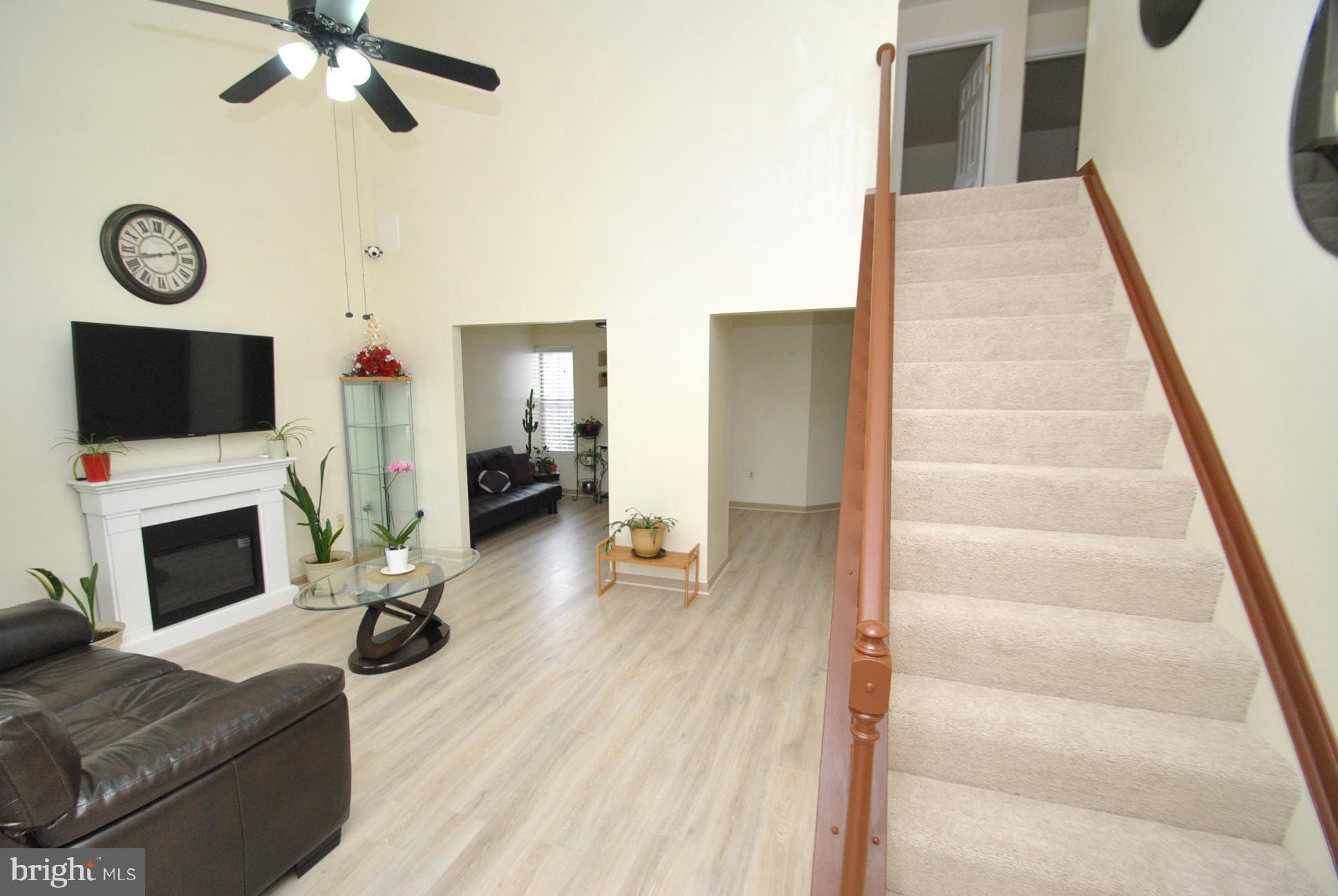 ROLLING VIEW GREEN - Residential