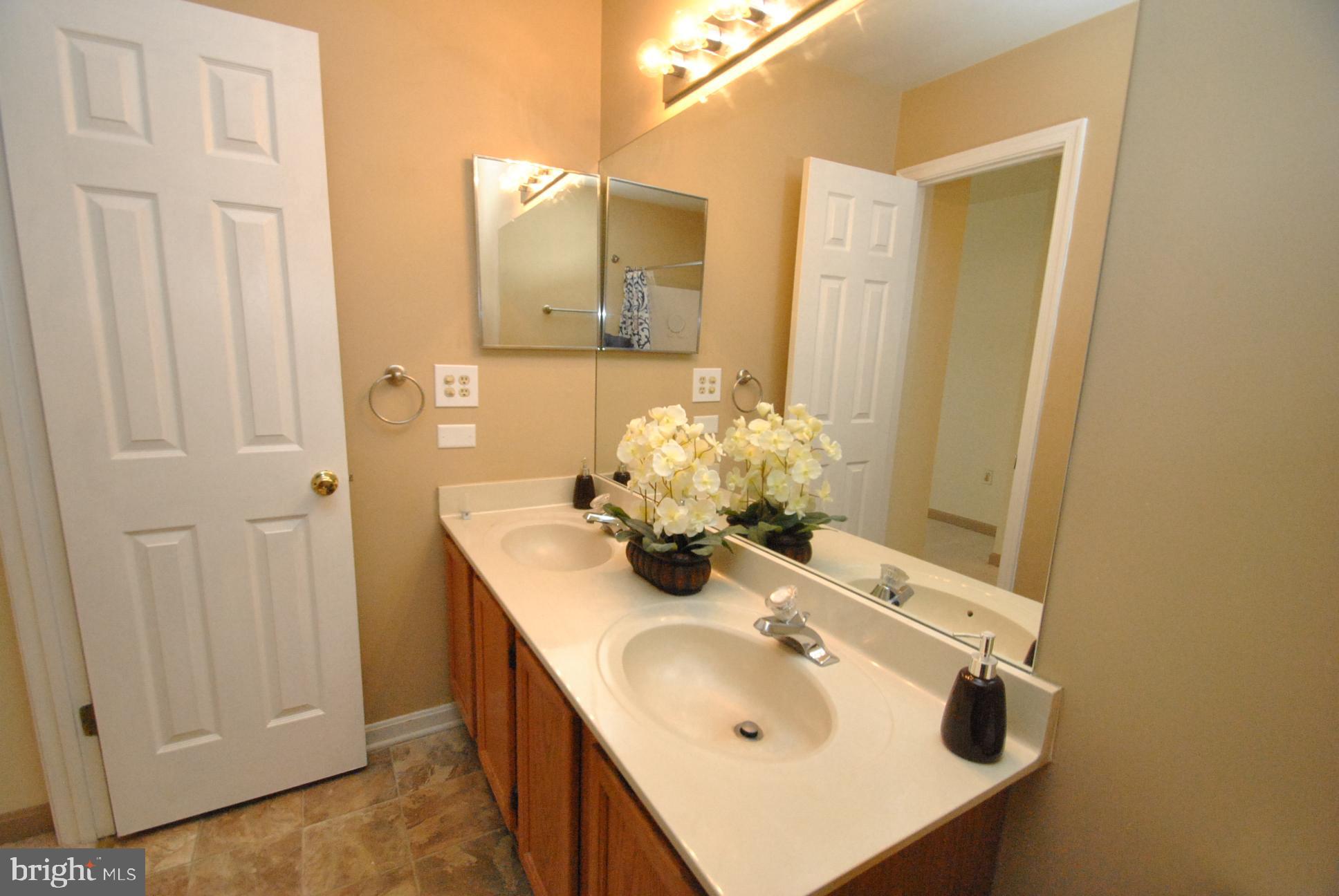 ROLLING VIEW GREEN - Residential