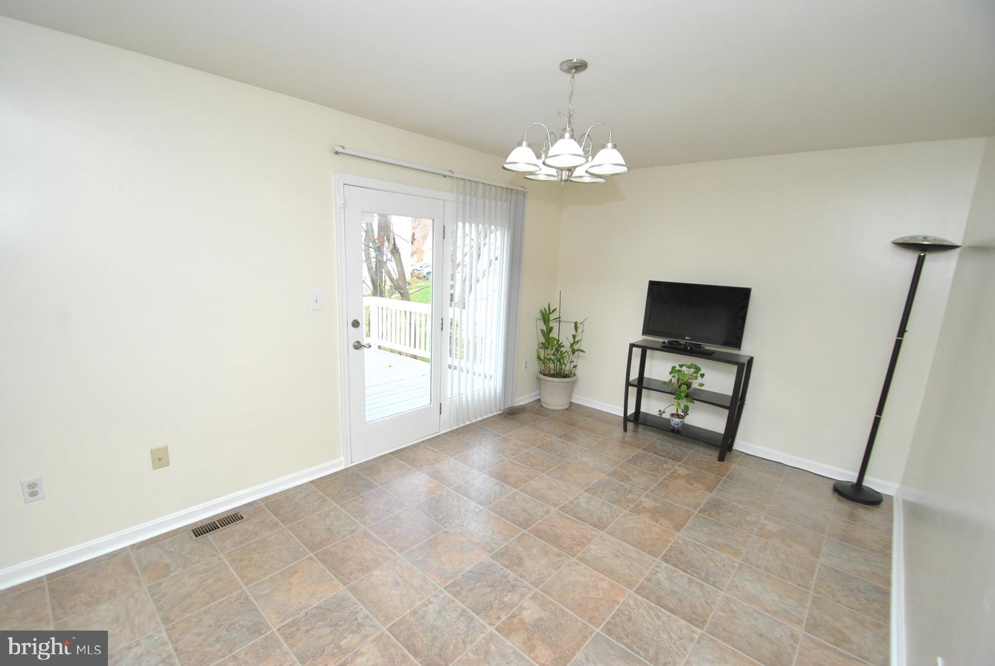 ROLLING VIEW GREEN - Residential