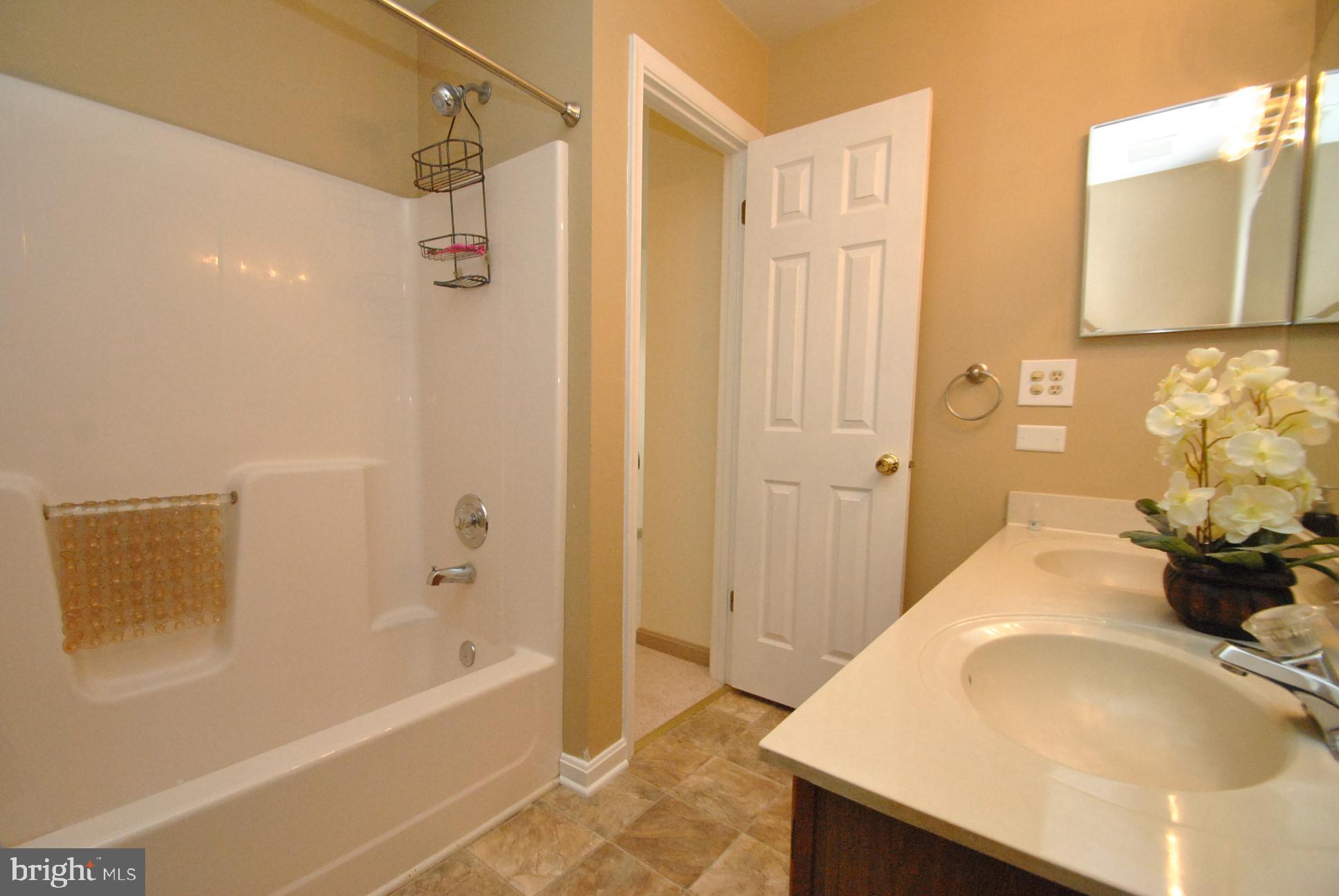 ROLLING VIEW GREEN - Residential