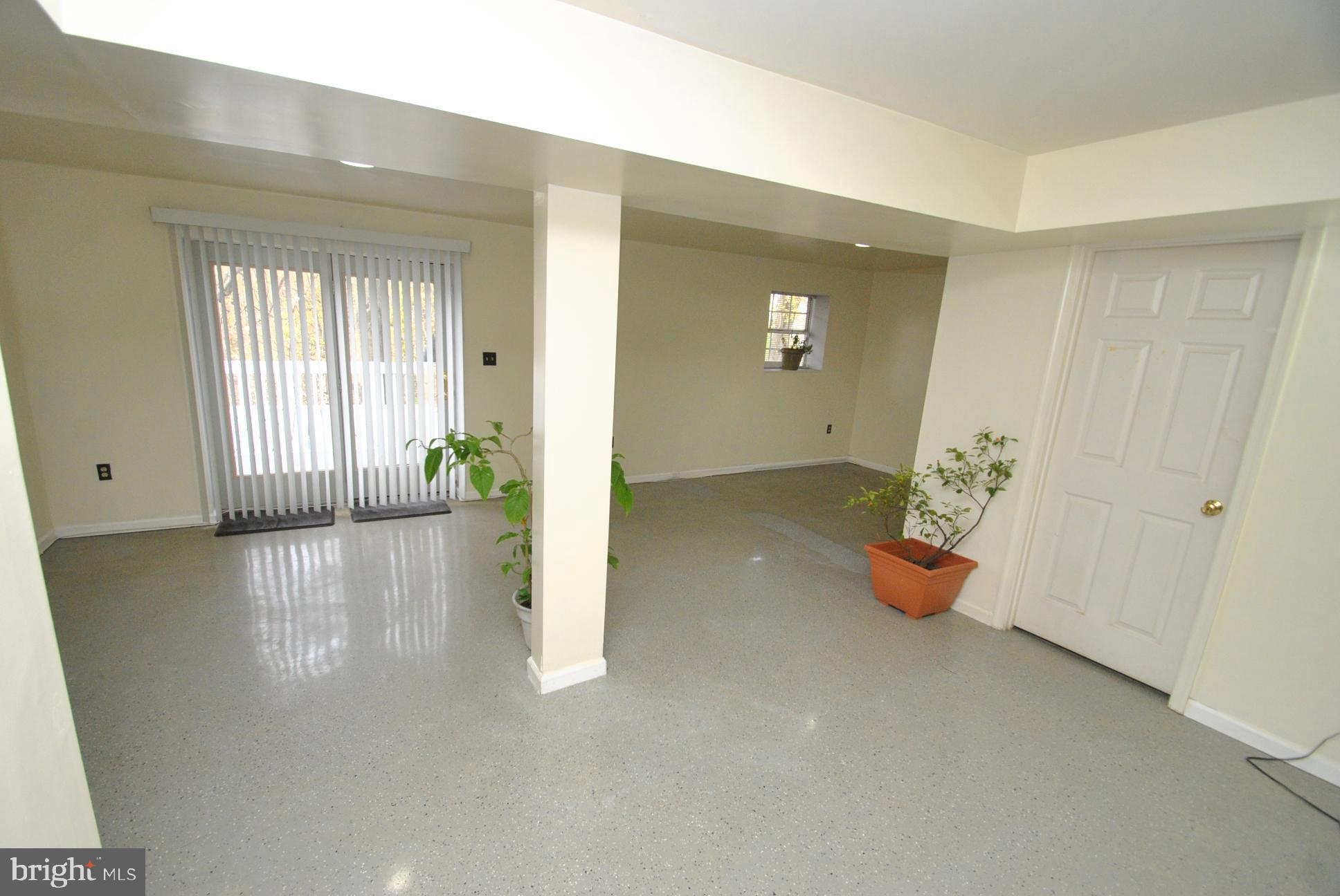 ROLLING VIEW GREEN - Residential