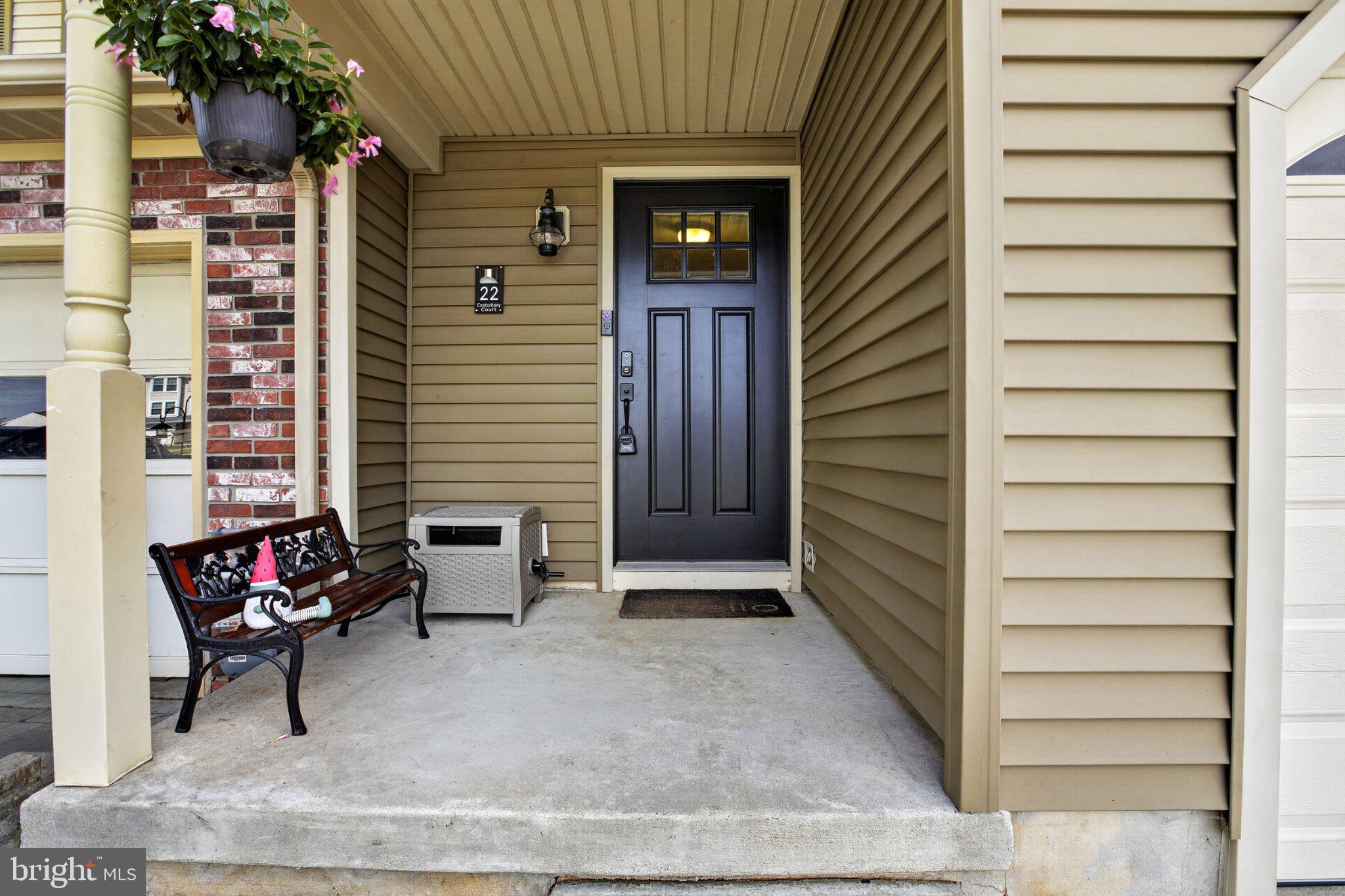 22 CANTERBURY COURT