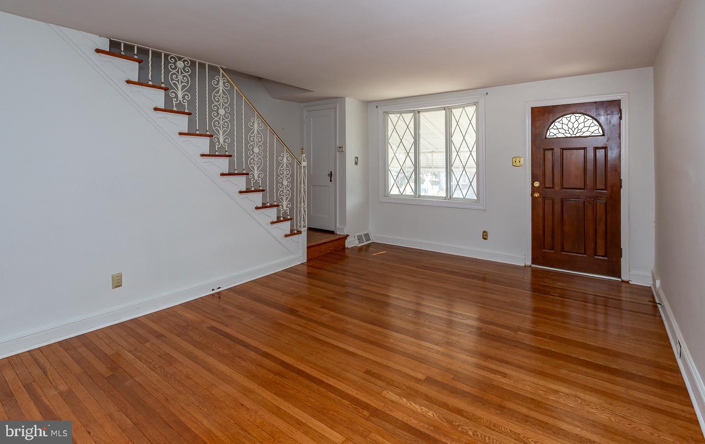 CLIFTON HEIGHTS - Residential