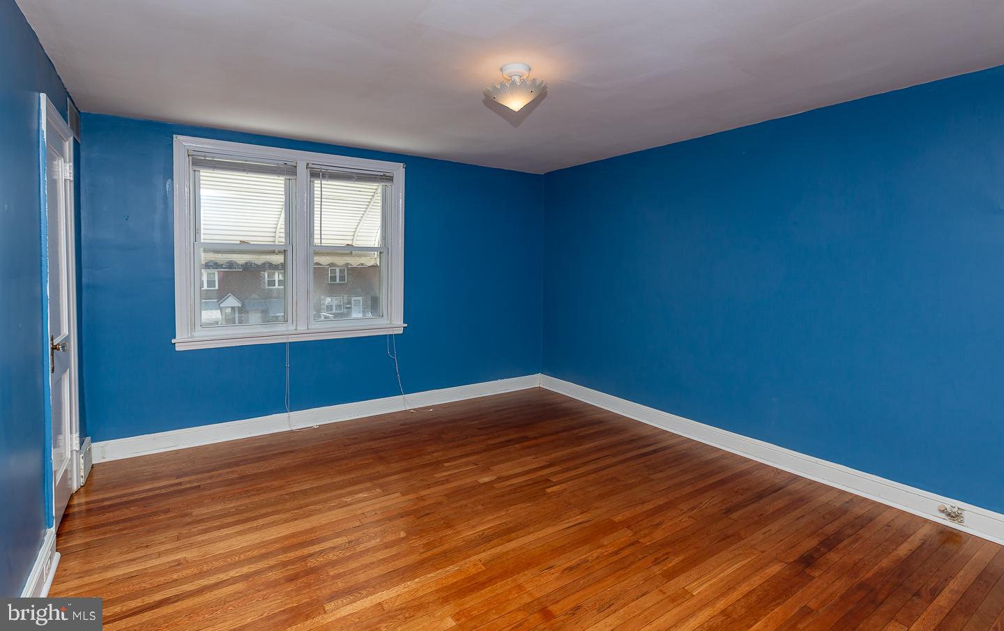 CLIFTON HEIGHTS - Residential