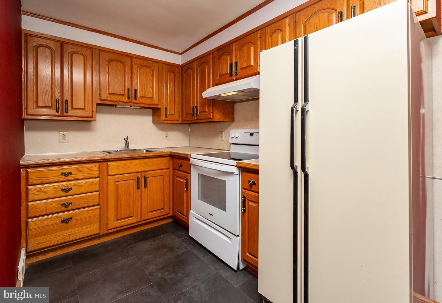 CLIFTON HEIGHTS - Residential