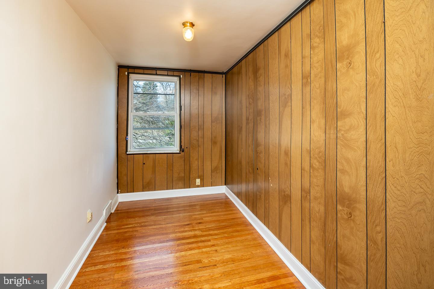 CLIFTON HEIGHTS - Residential