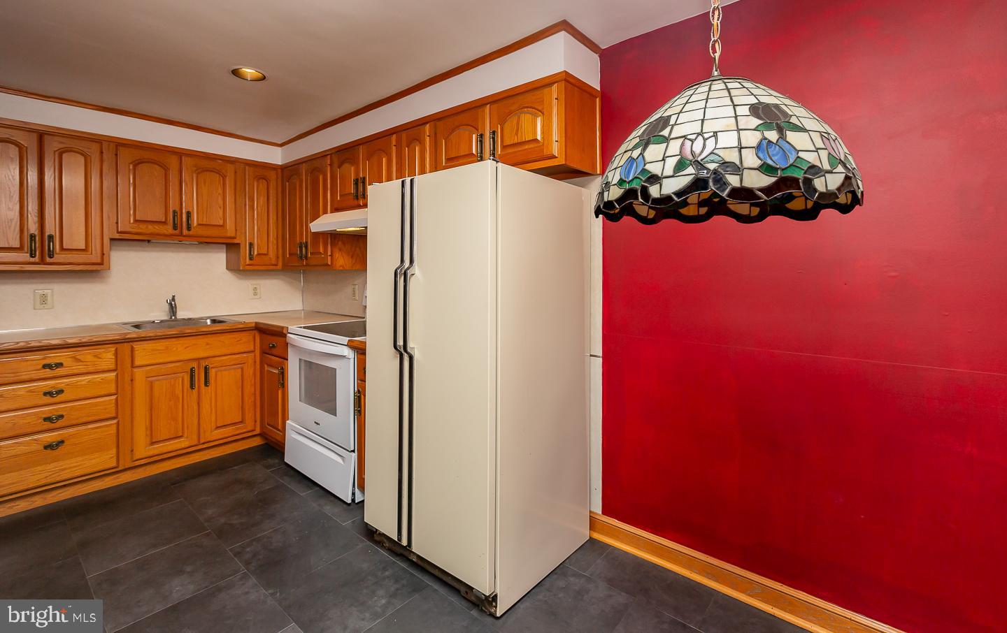 CLIFTON HEIGHTS - Residential