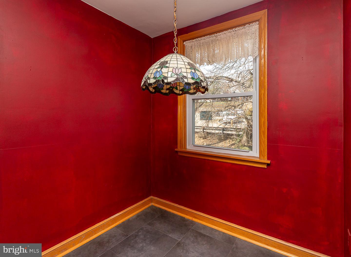 CLIFTON HEIGHTS - Residential