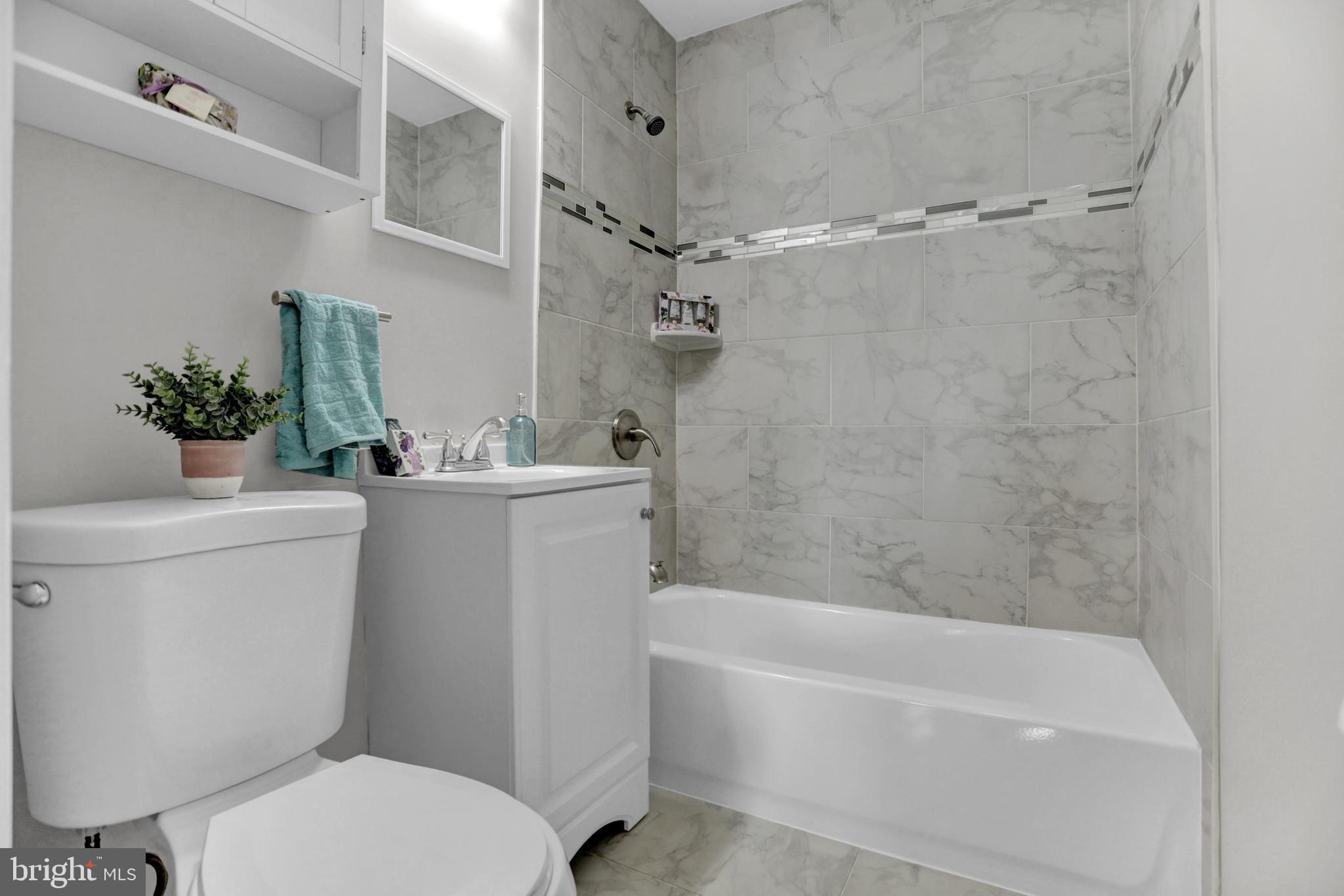 WATERSEDGE - Residential