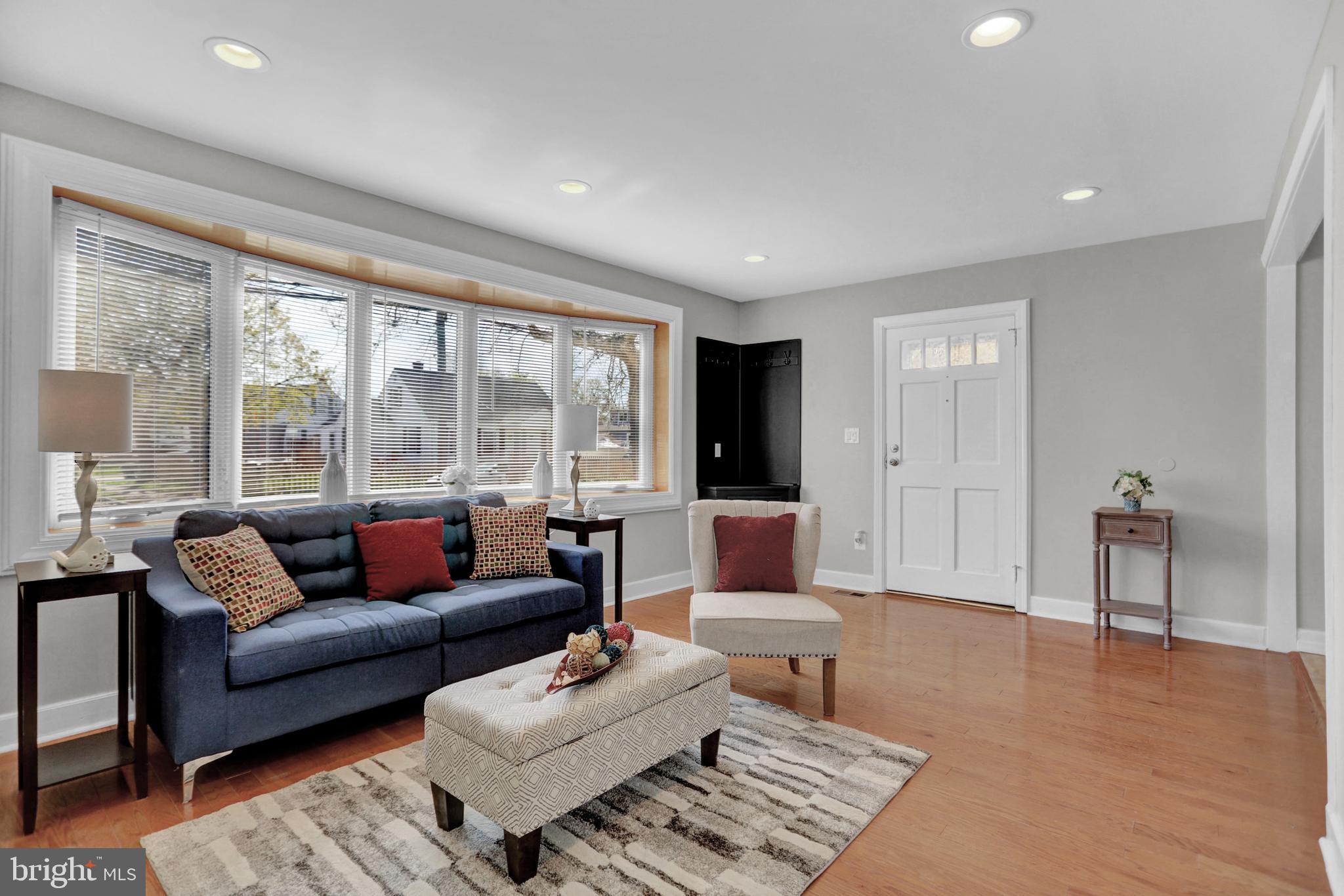 WATERSEDGE - Residential