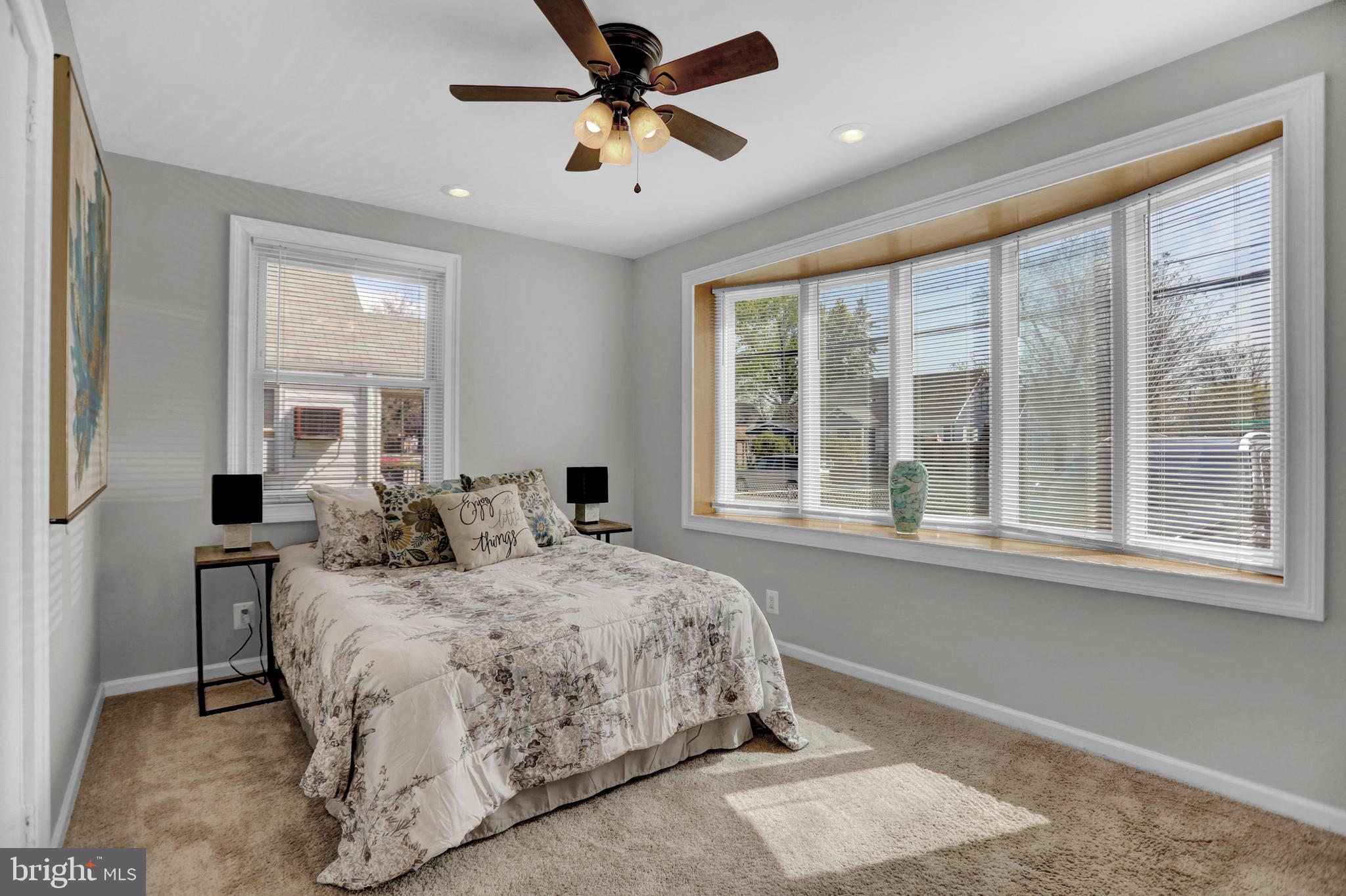 WATERSEDGE - Residential