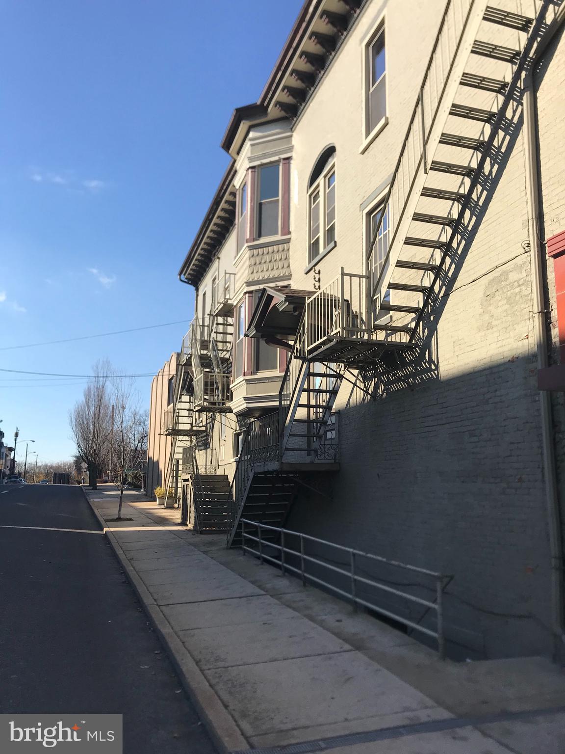 DOWNTOWN CHAMBERSBURG - Residential Lease