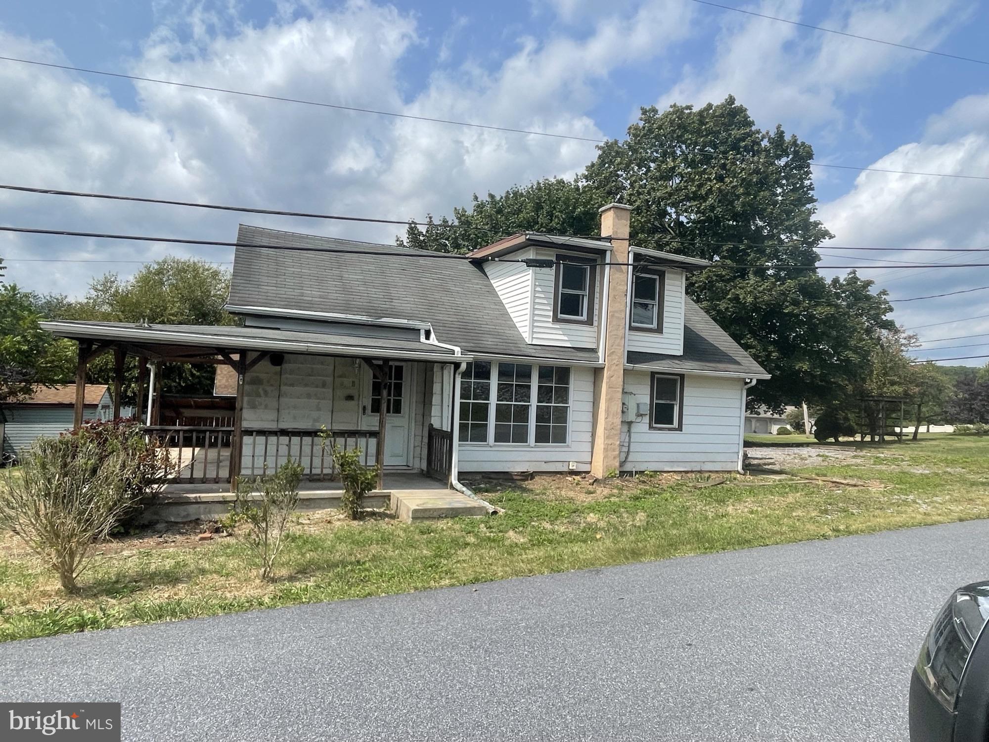Cape Cod style home is situated on a corner lot, over 1100 sq ft of living space, 2 bedrooms, full bath, dining & living room, full unfinished basement with an outside entrance. Enjoy the backyard and relaxing on the porches. Driveway for parking. North Lebanon School District.