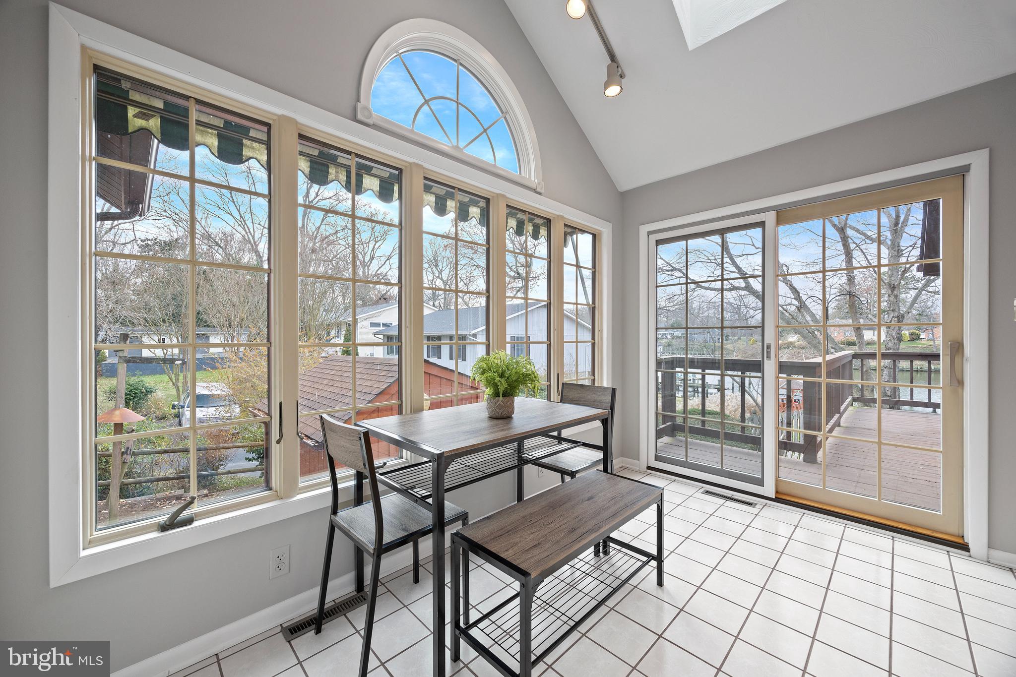 BEECHWOOD ON THE BURLEY - Residential