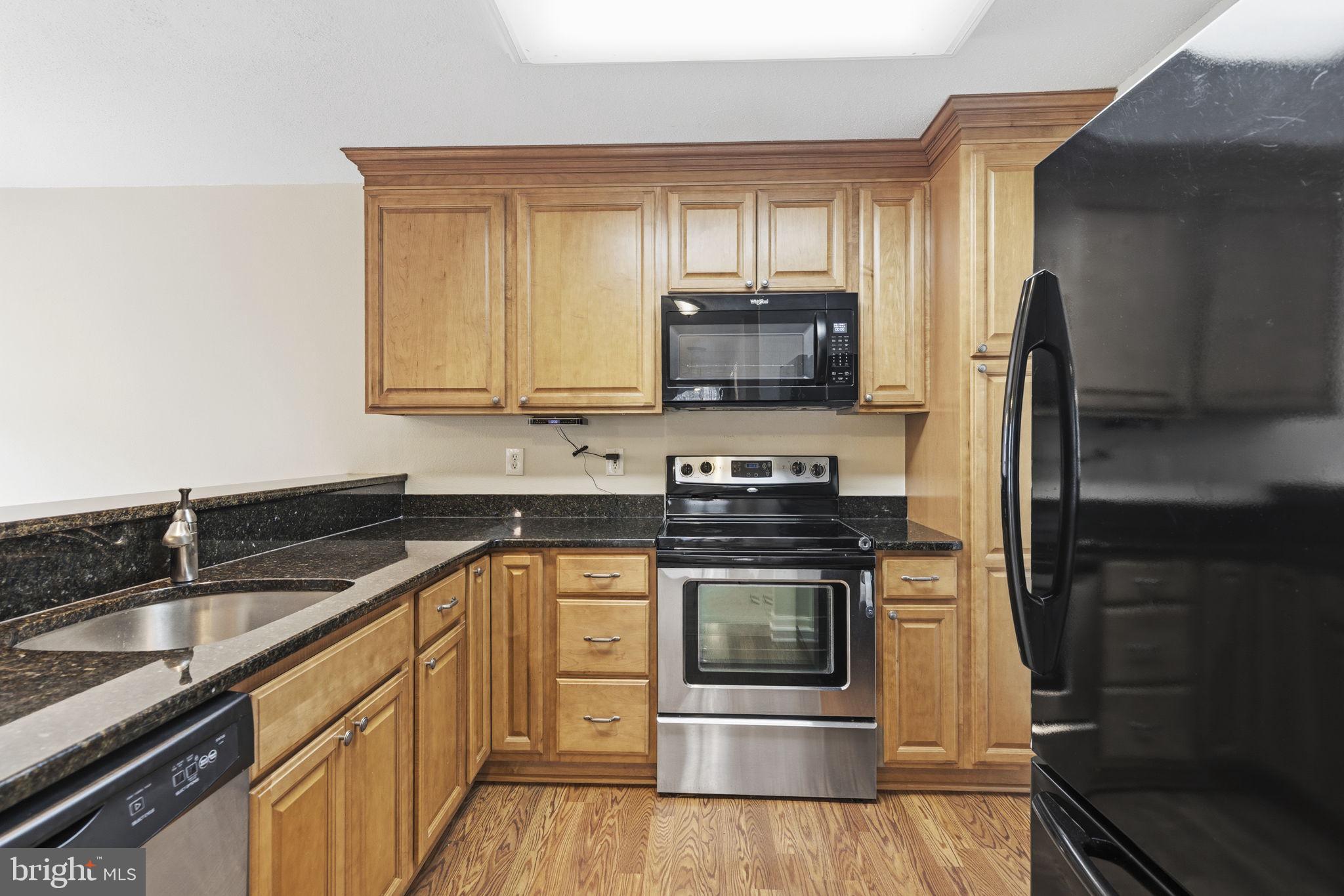 ENGLISH COUNTRY MANOR - Residential