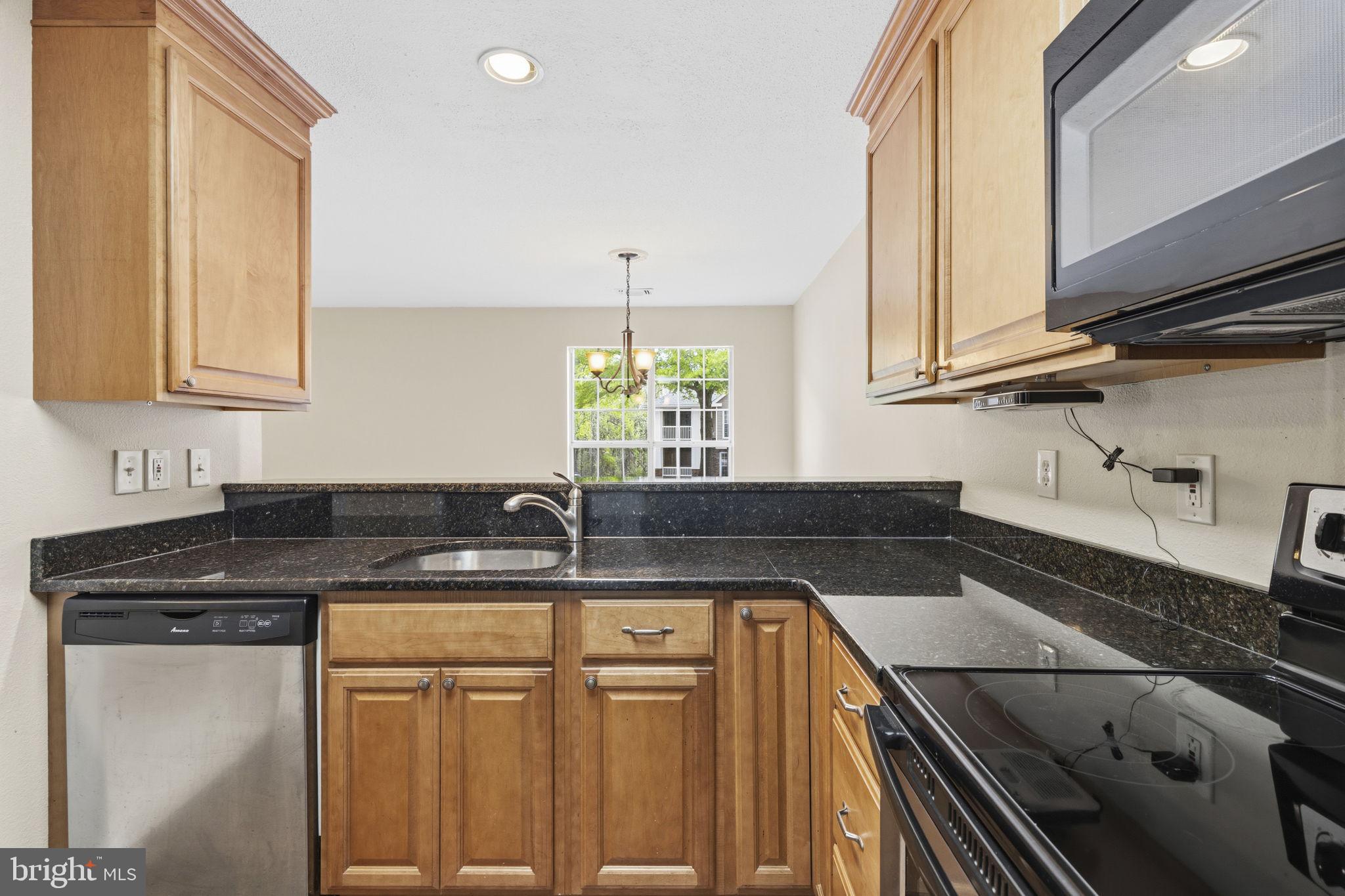 ENGLISH COUNTRY MANOR - Residential