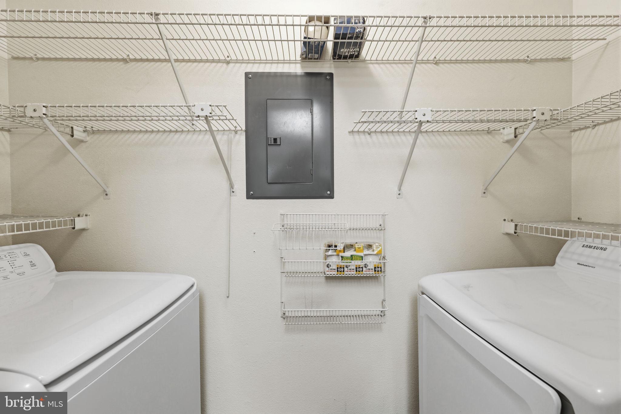 ENGLISH COUNTRY MANOR - Residential