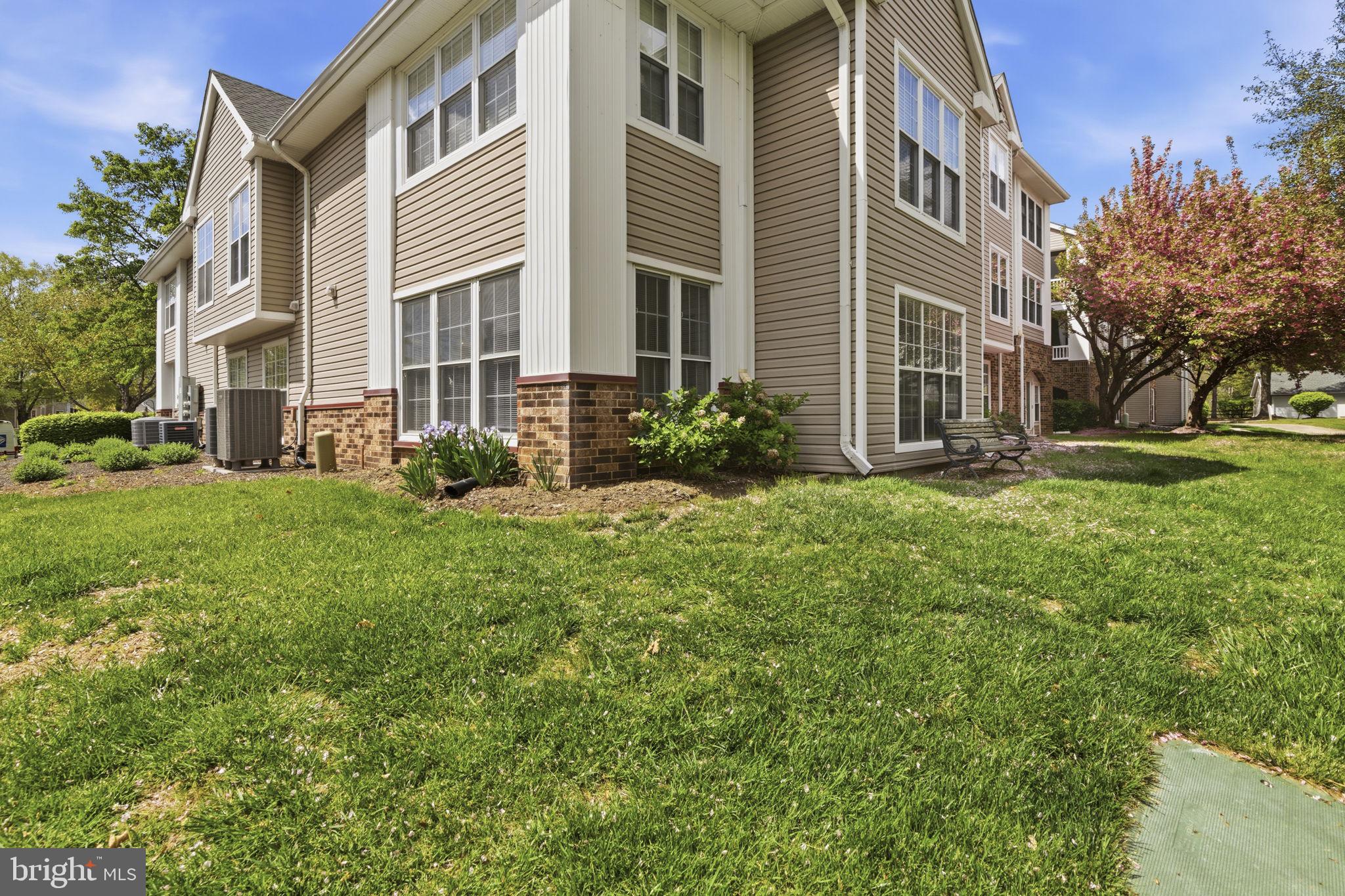 ENGLISH COUNTRY MANOR - Residential