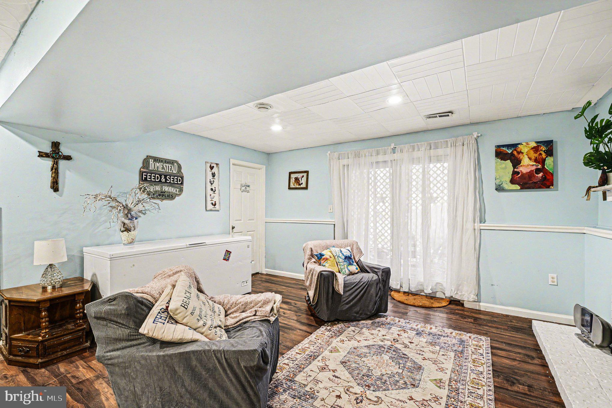 HARBOUR OAKS - Residential