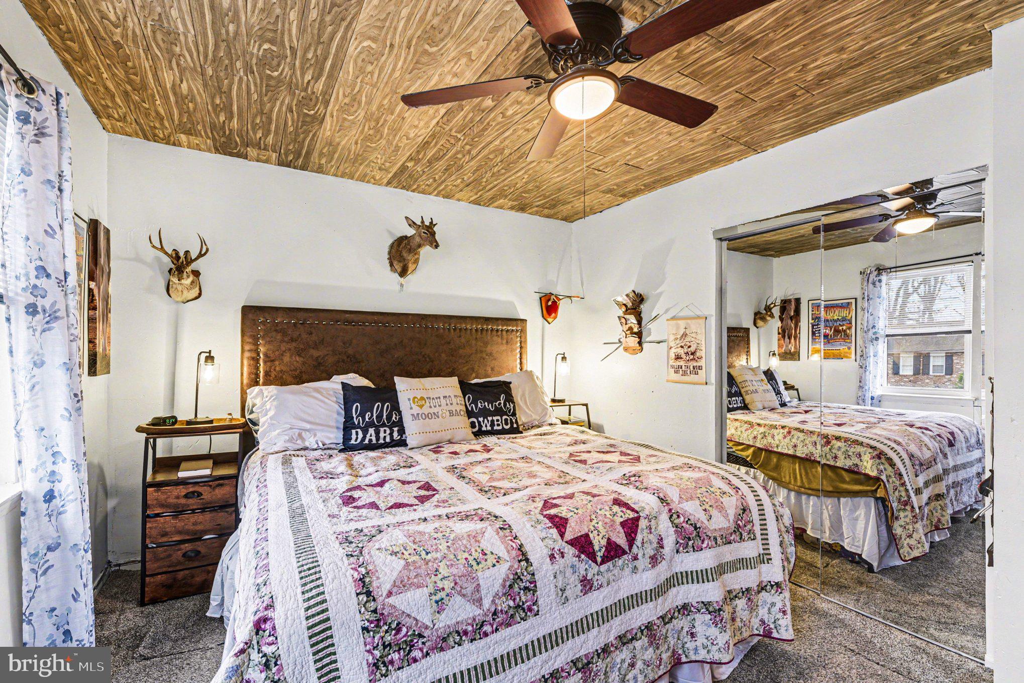 HARBOUR OAKS - Residential