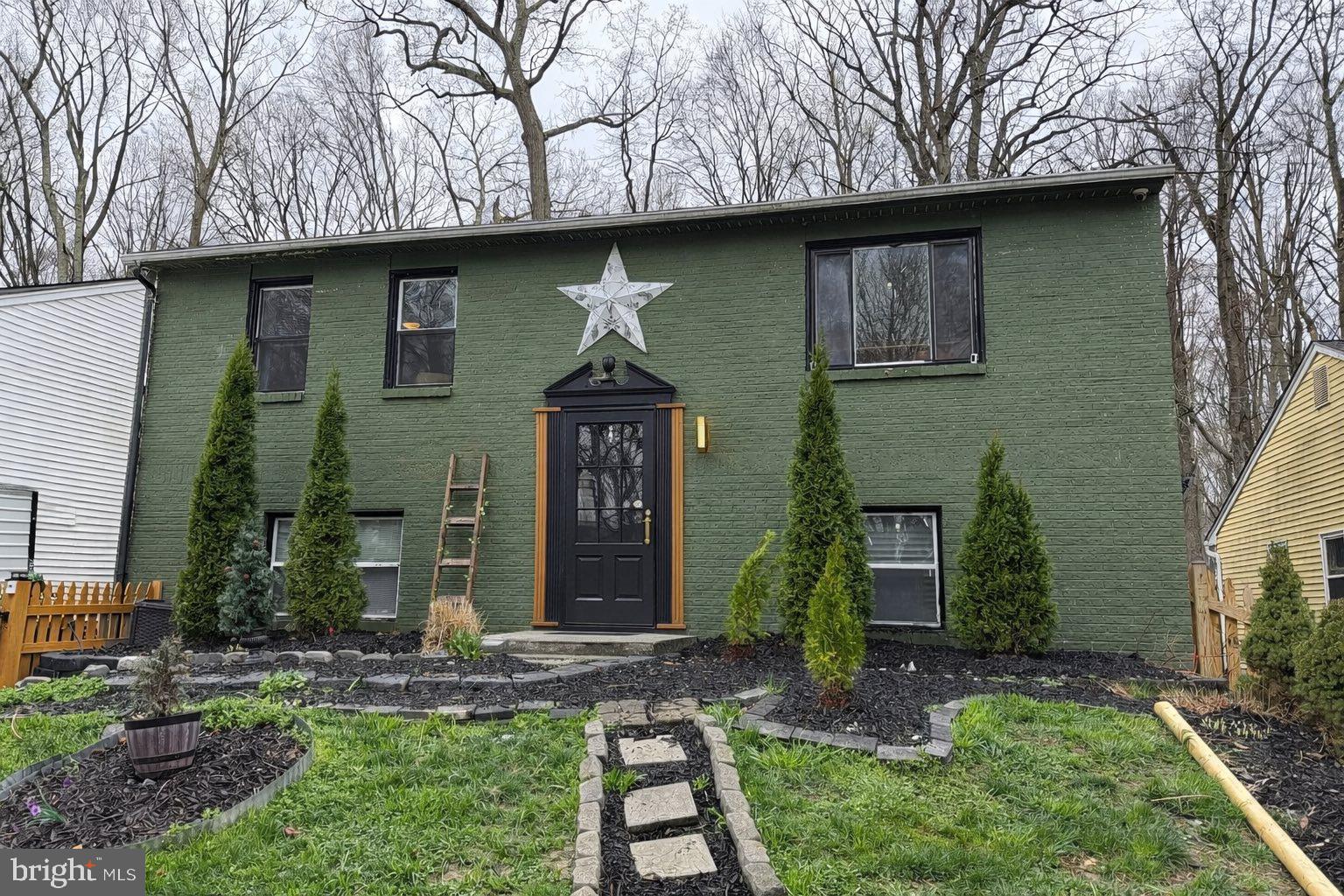 HARBOUR OAKS - Residential