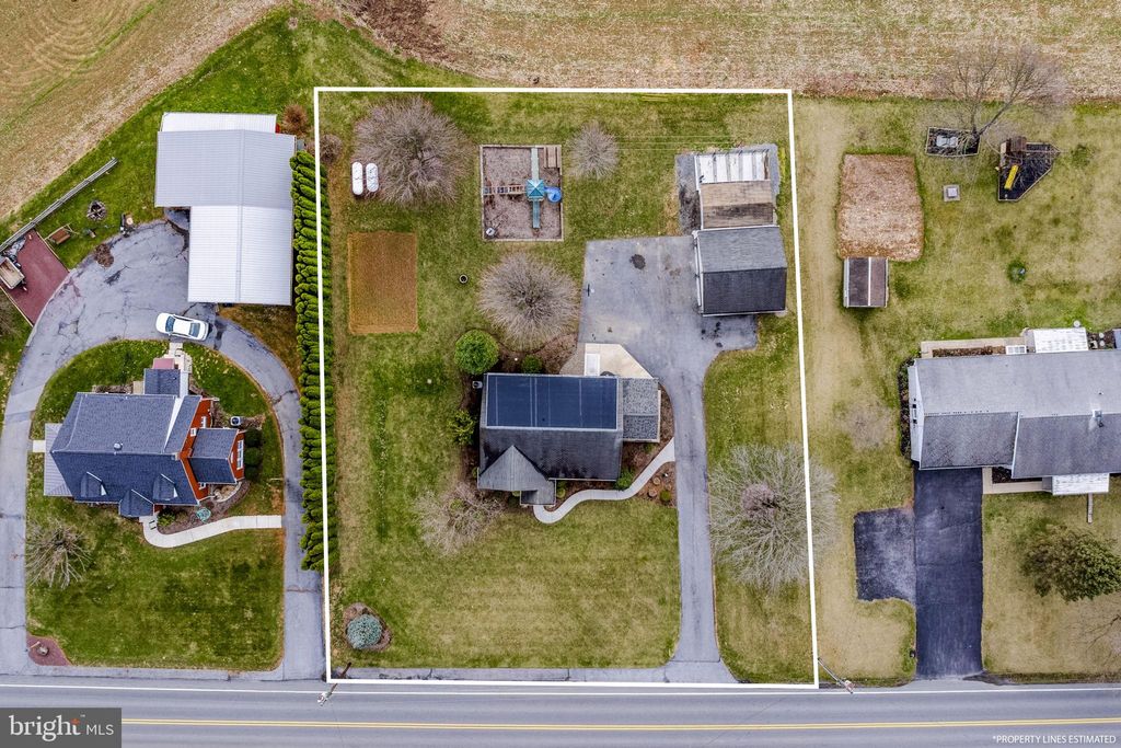 Photo of 330 S Reamstown Road, EPHRATA, PA 17522 (MLS # PALA2085846)