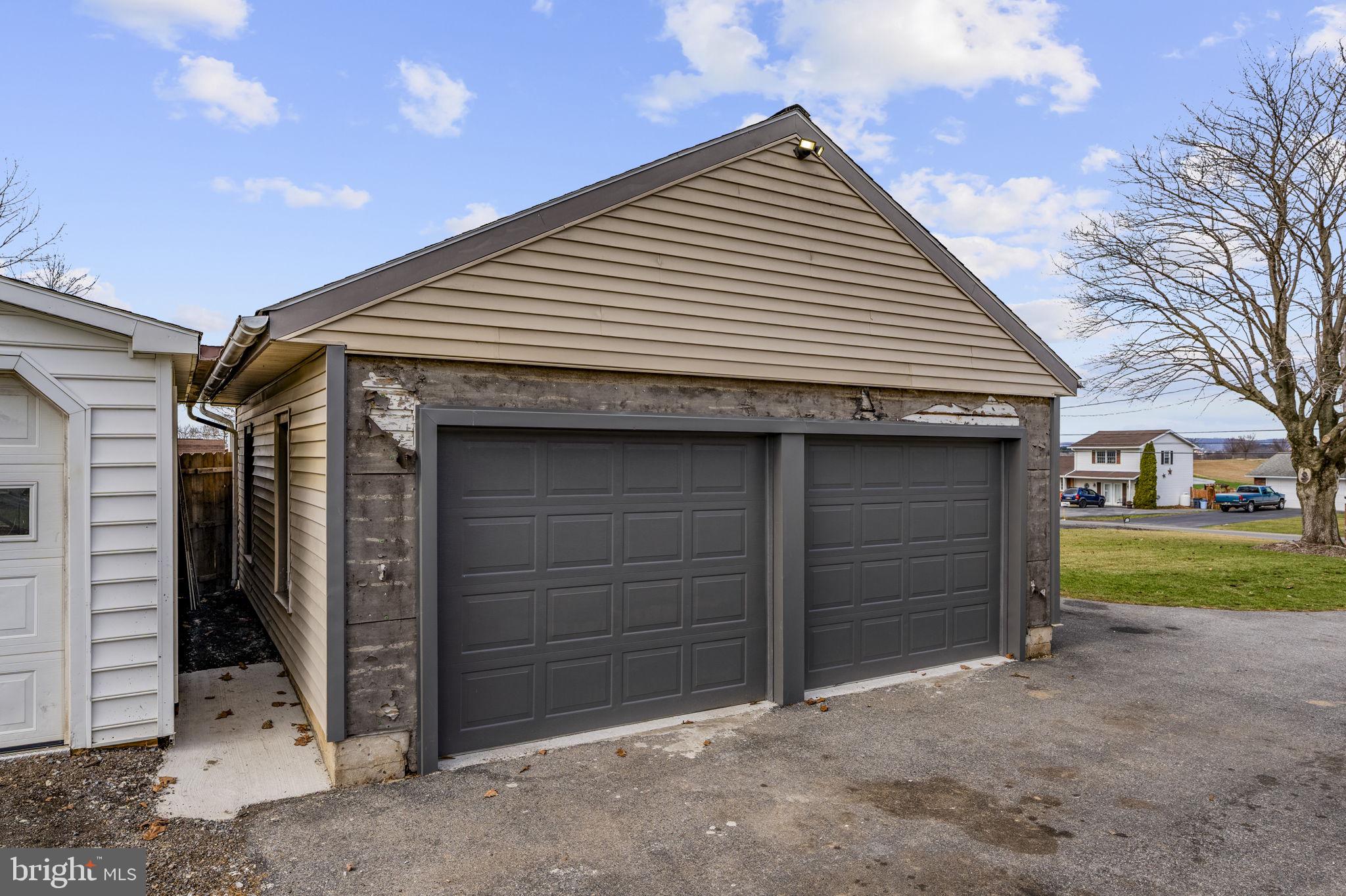 EAST COCALICO TWP - Residential