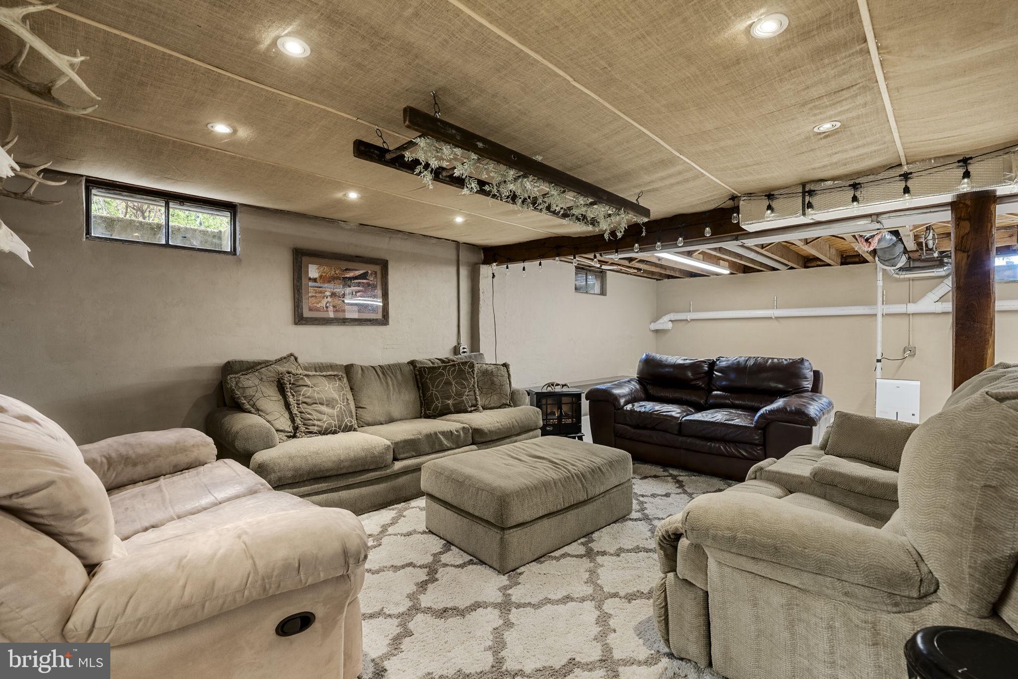 EAST COCALICO TWP - Residential