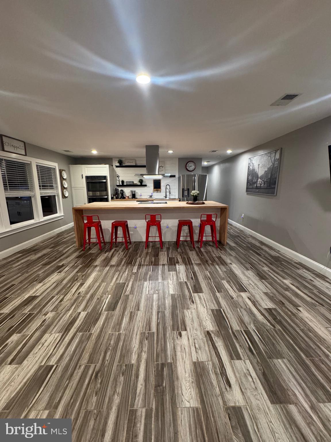 923 ANNAPOLIS ROAD