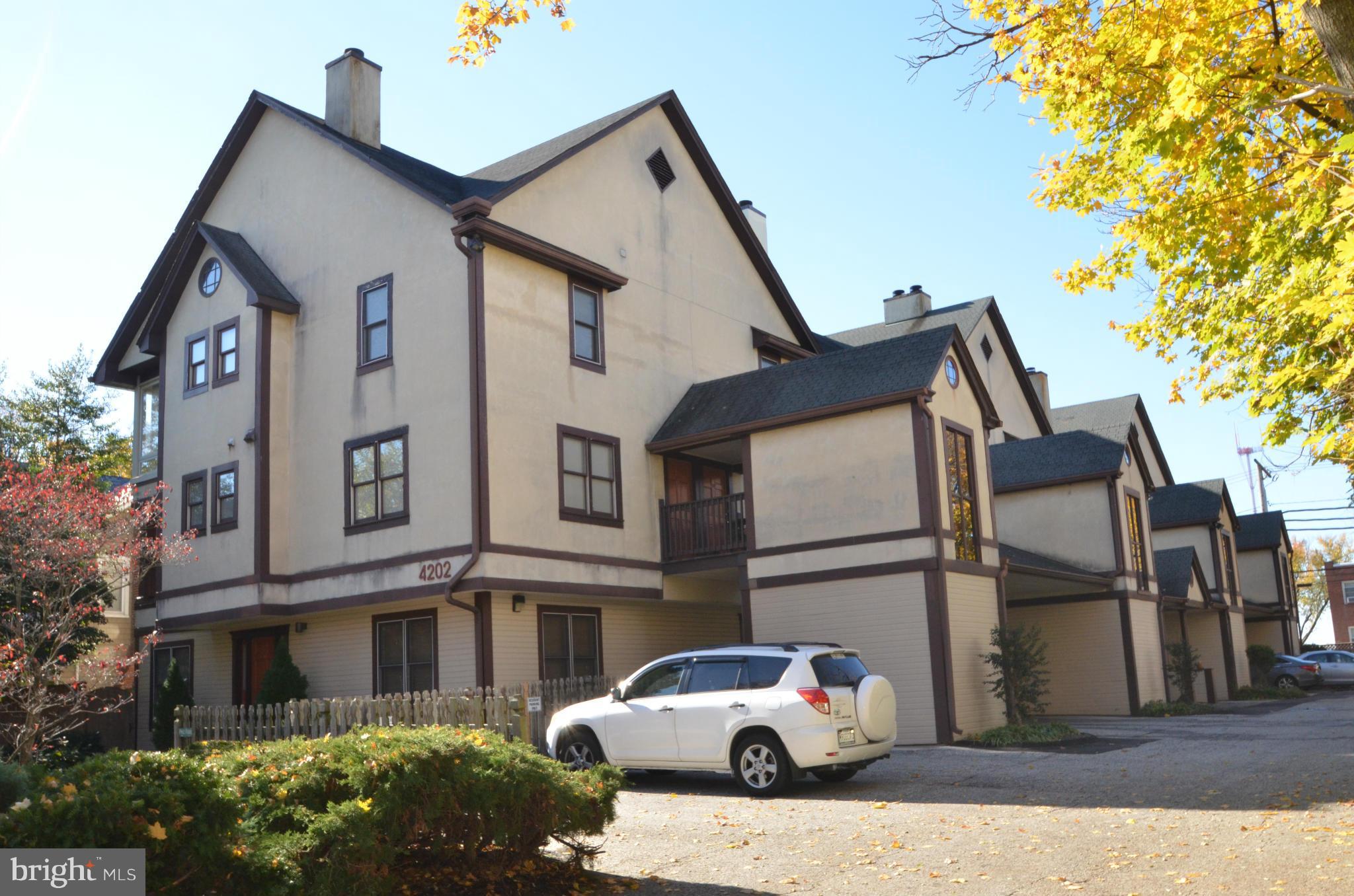 ROLAND PARK - Residential