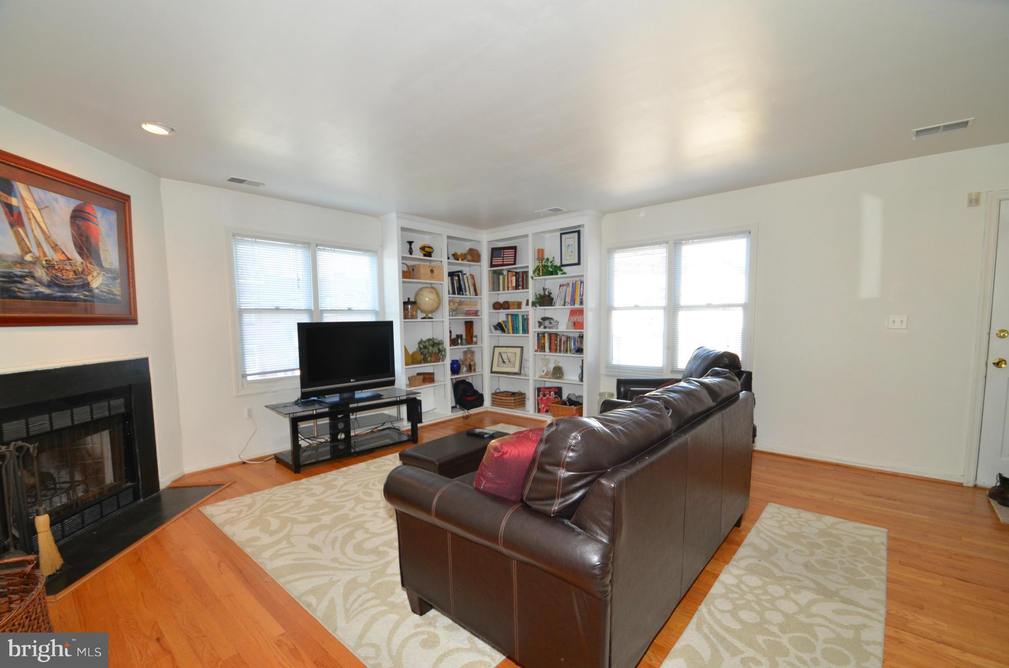 ROLAND PARK - Residential