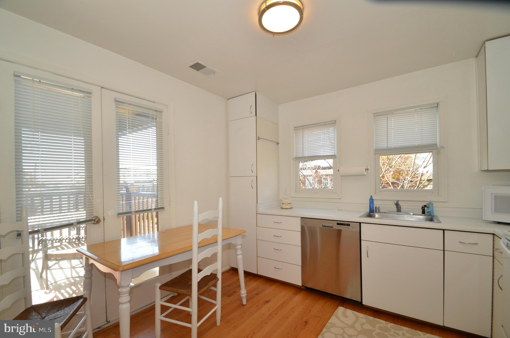 ROLAND PARK - Residential