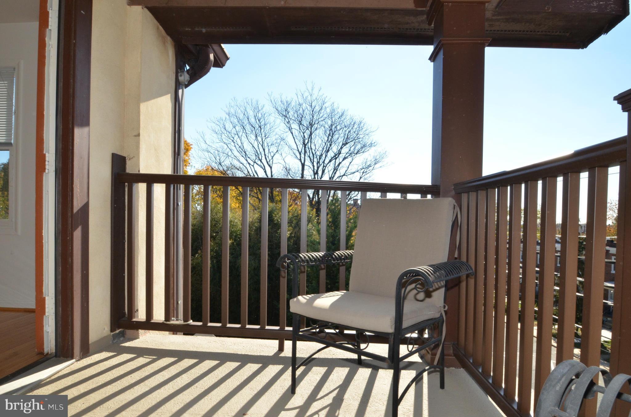 ROLAND PARK - Residential