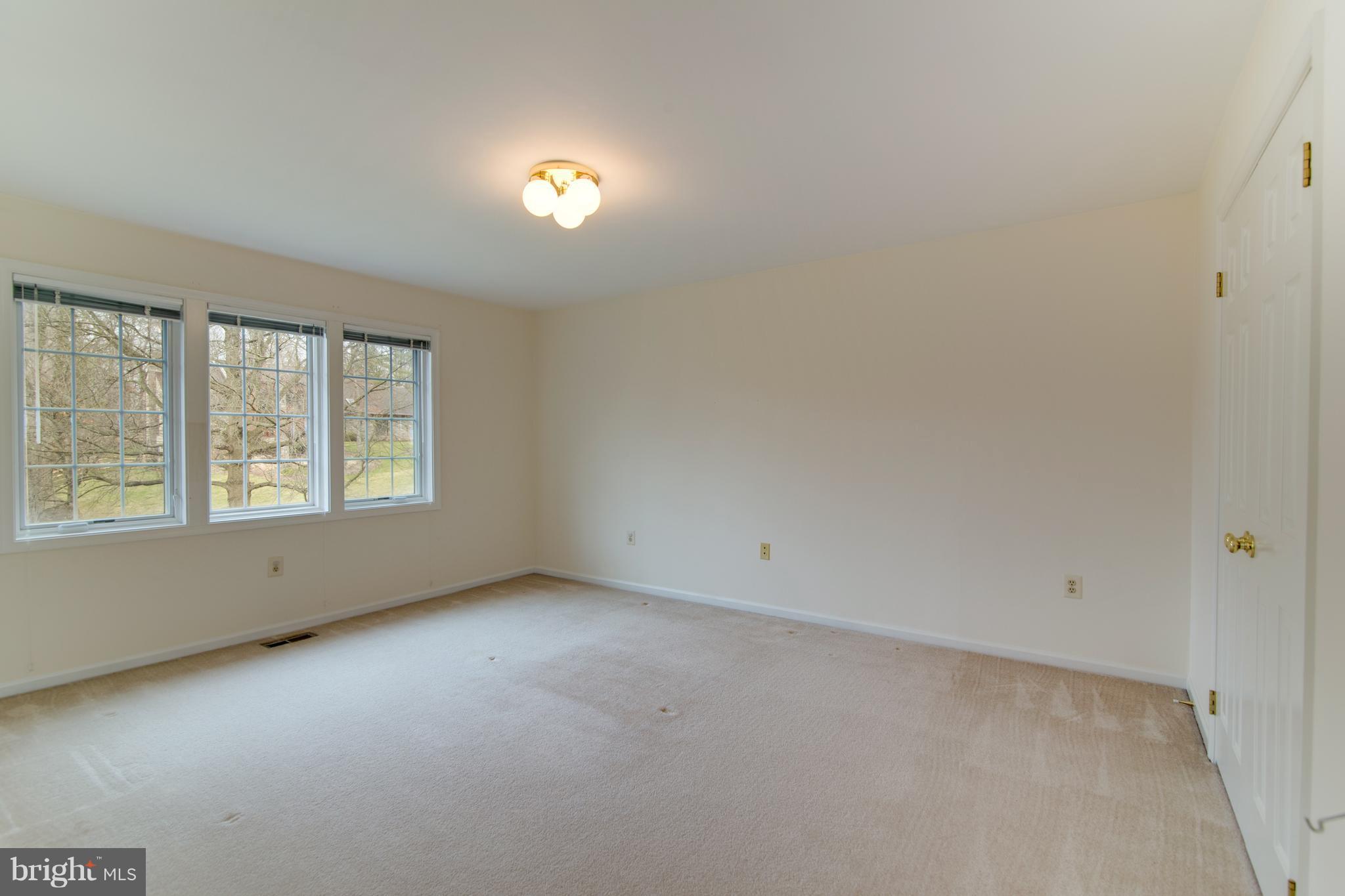 HICKORY HOLLOW FOREST - Residential