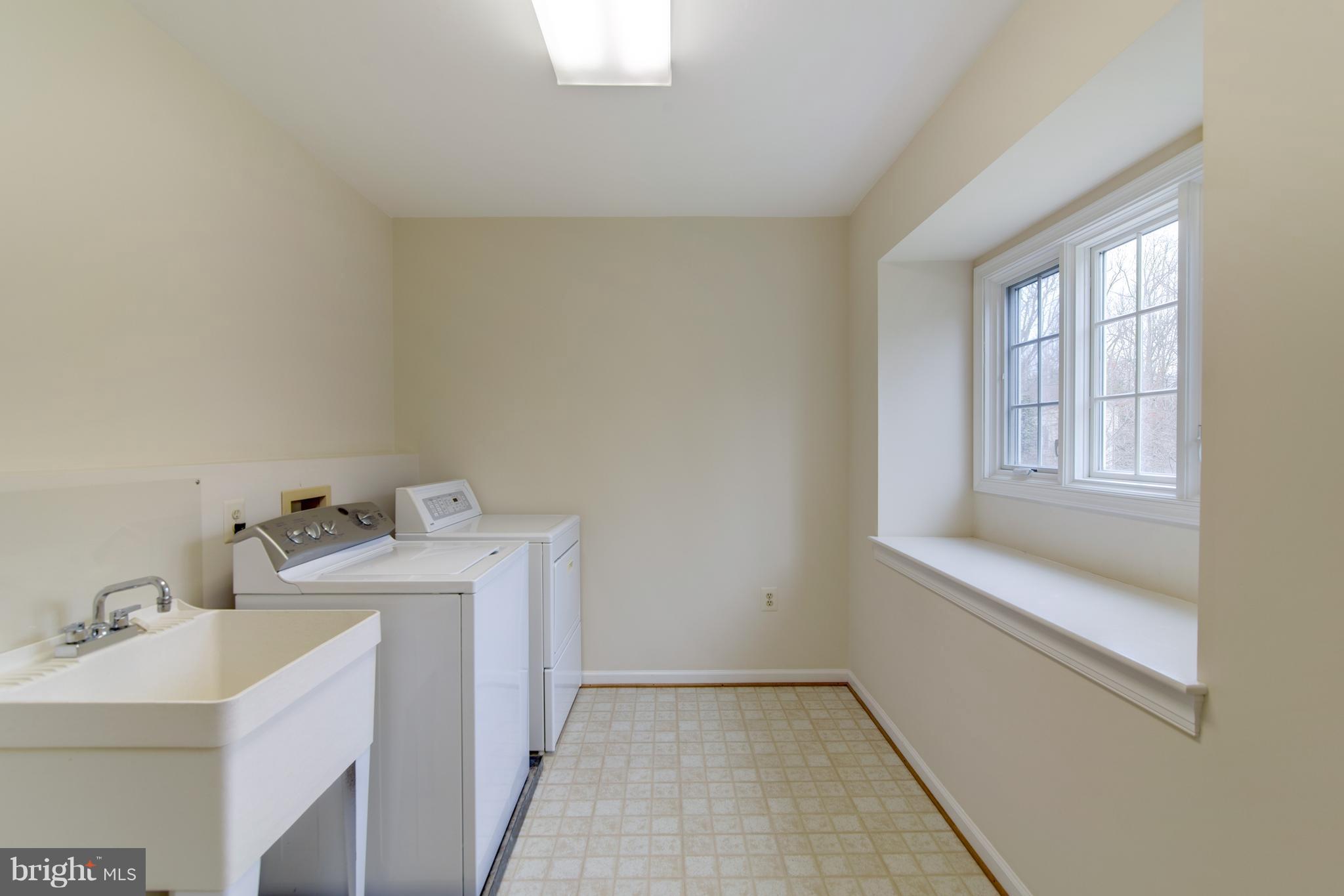 HICKORY HOLLOW FOREST - Residential