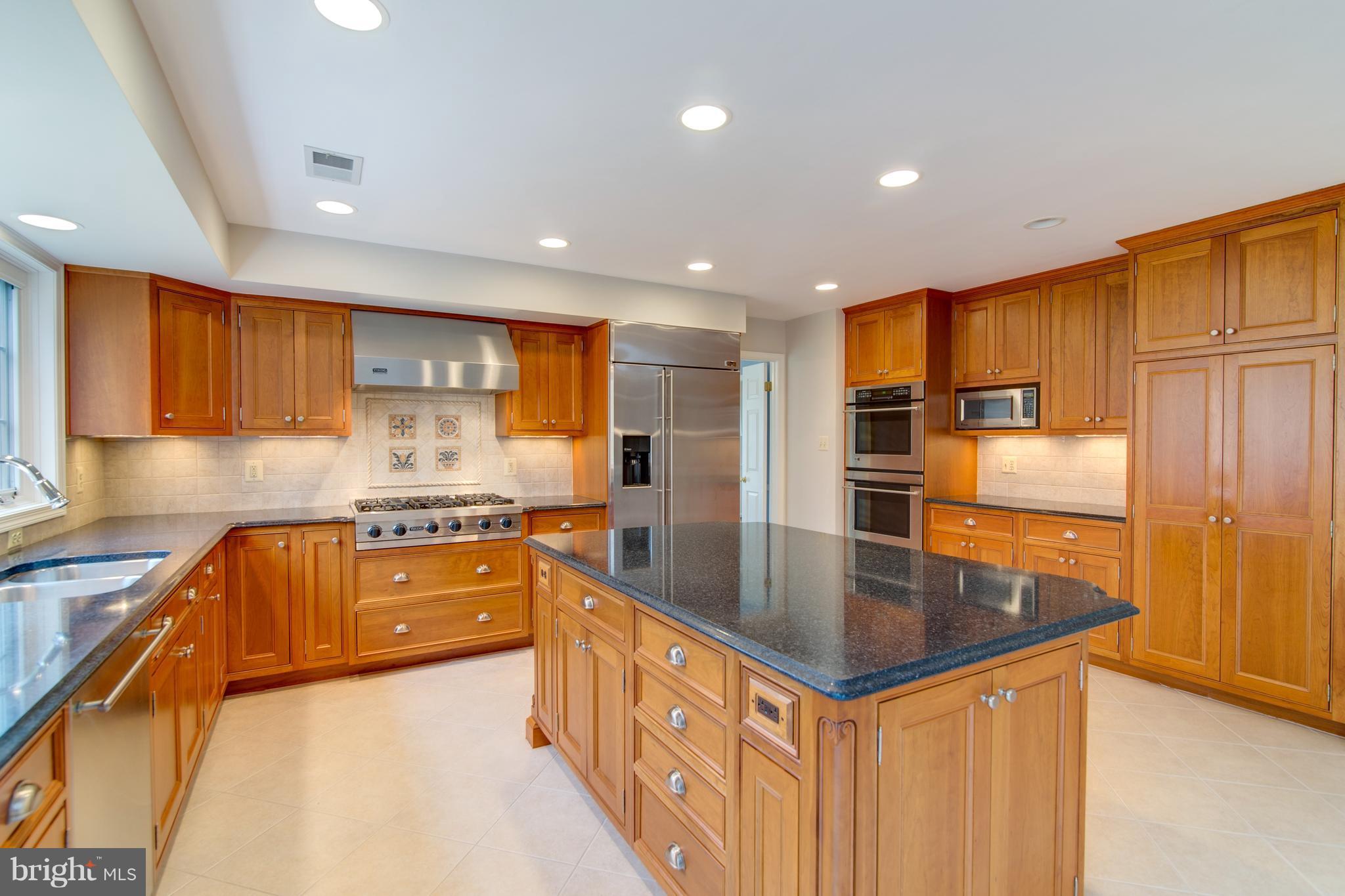 HICKORY HOLLOW FOREST - Residential