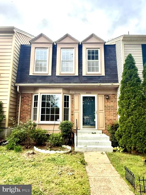 Townhouse For Rent - 10313 Latney Road<br/> FAIRFAX, VA 22032