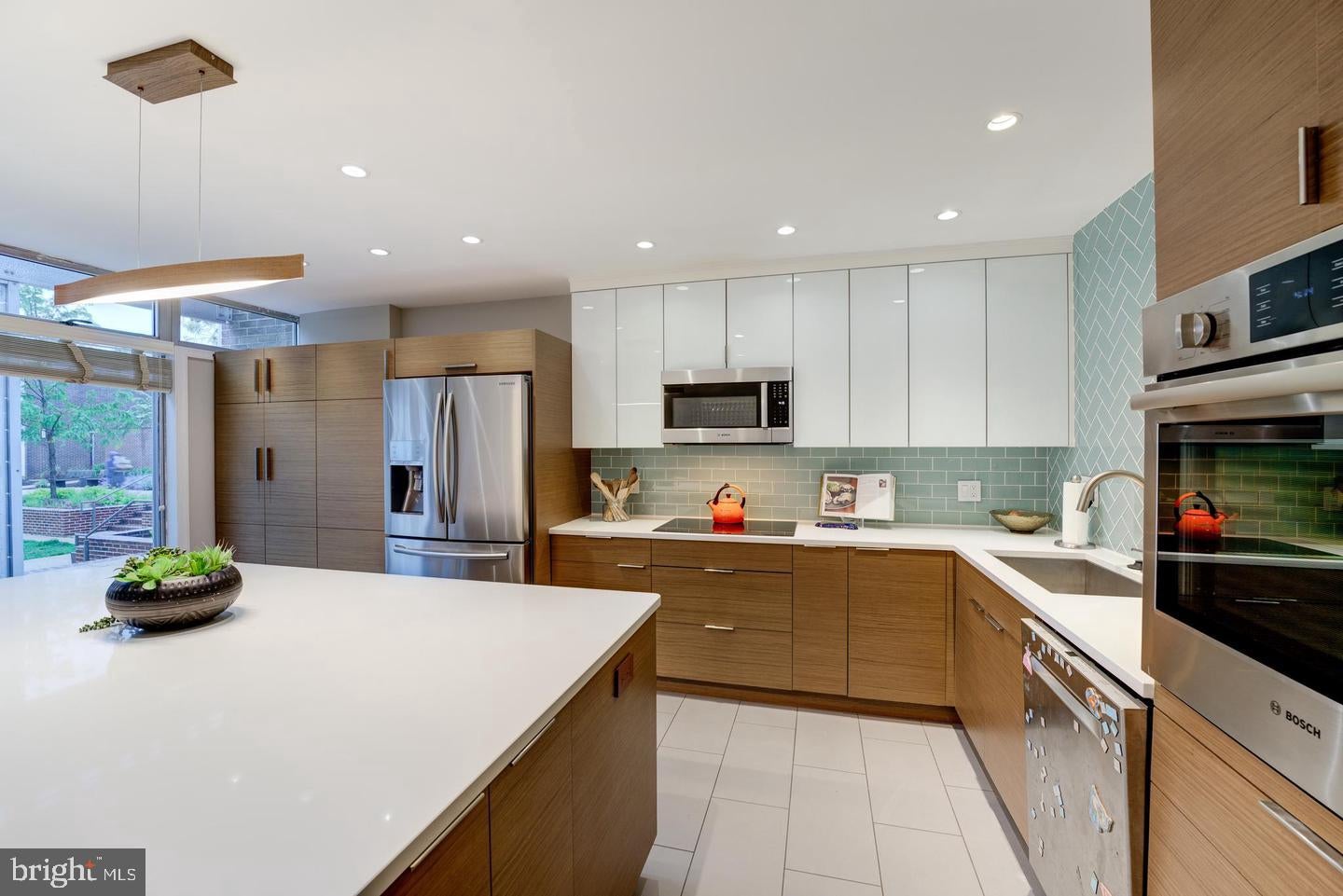 1328 4TH STREET SW