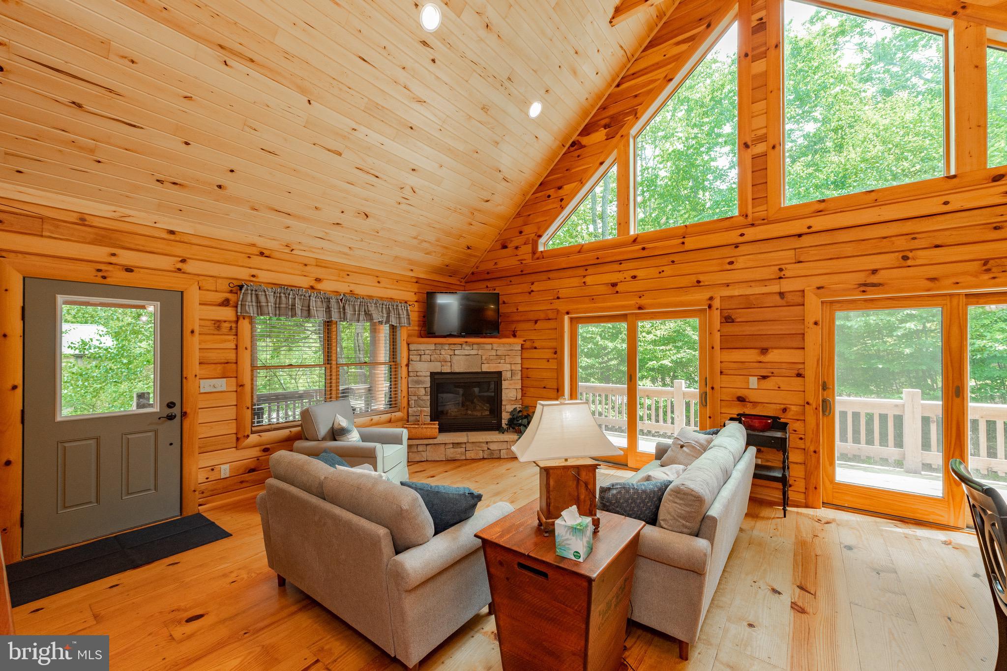 GALLATIN WOODS - Residential