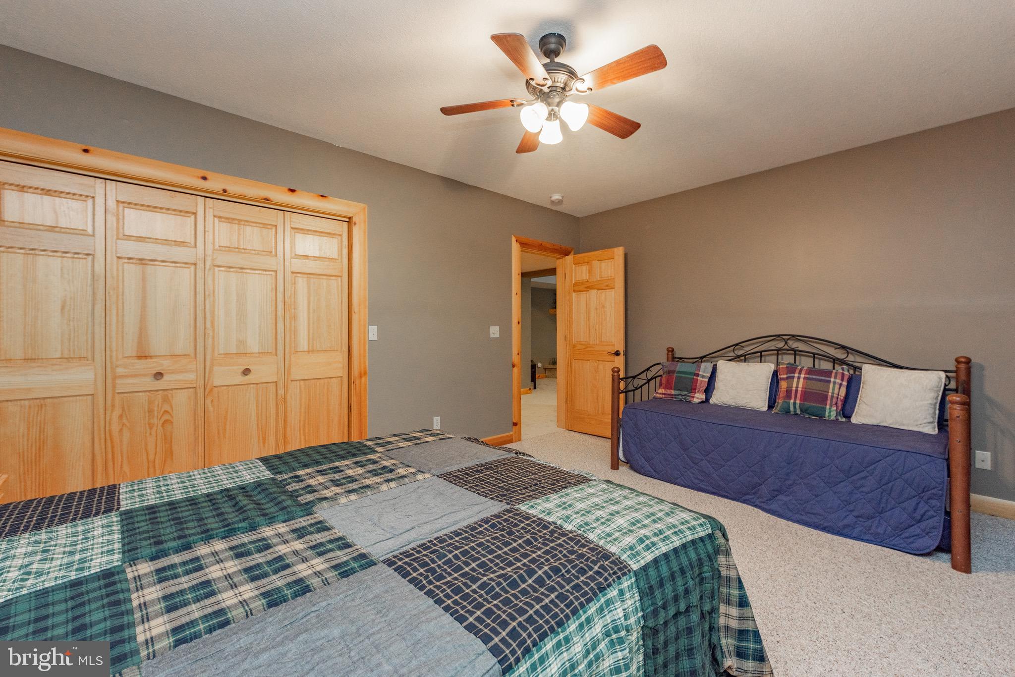 GALLATIN WOODS - Residential