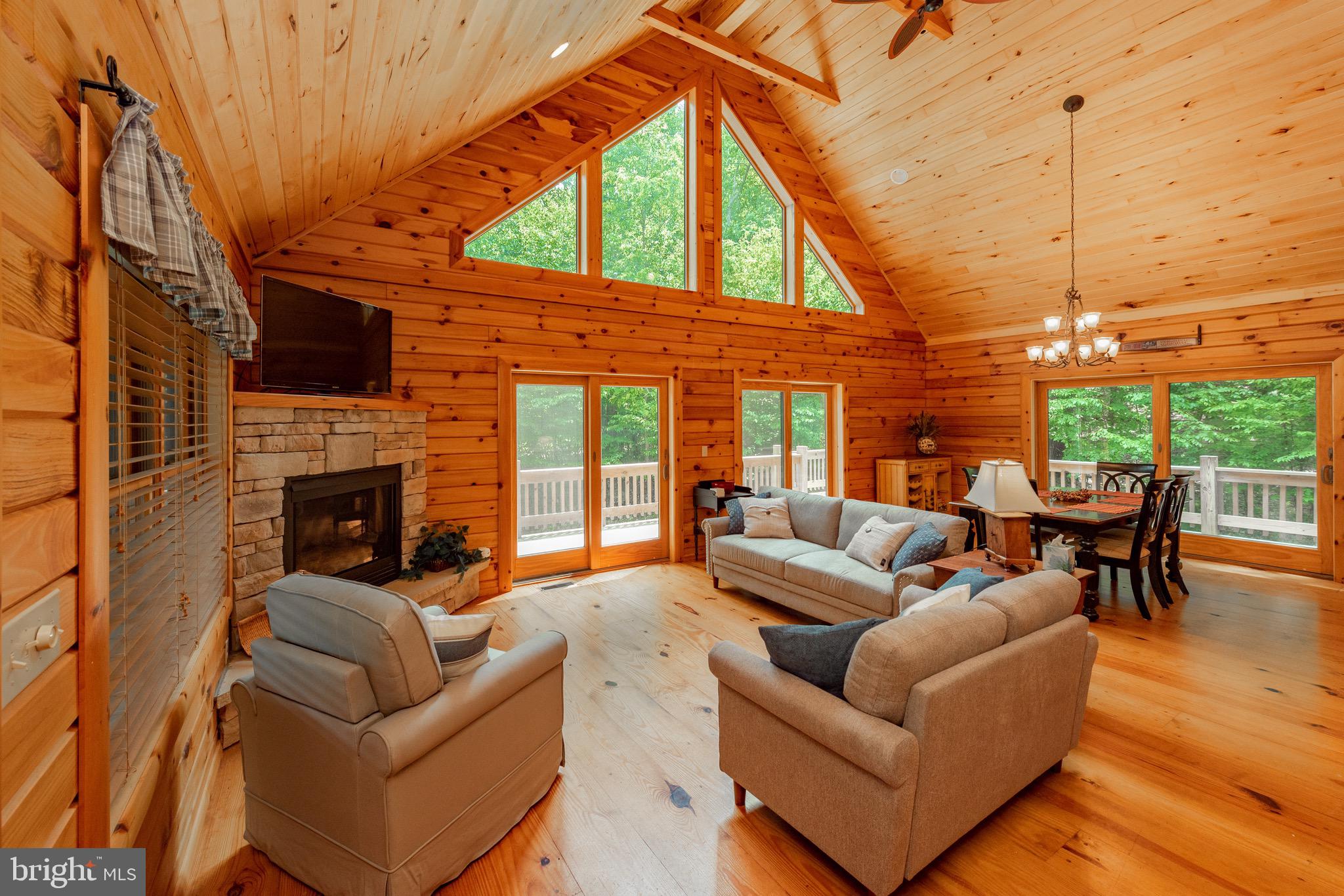 GALLATIN WOODS - Residential