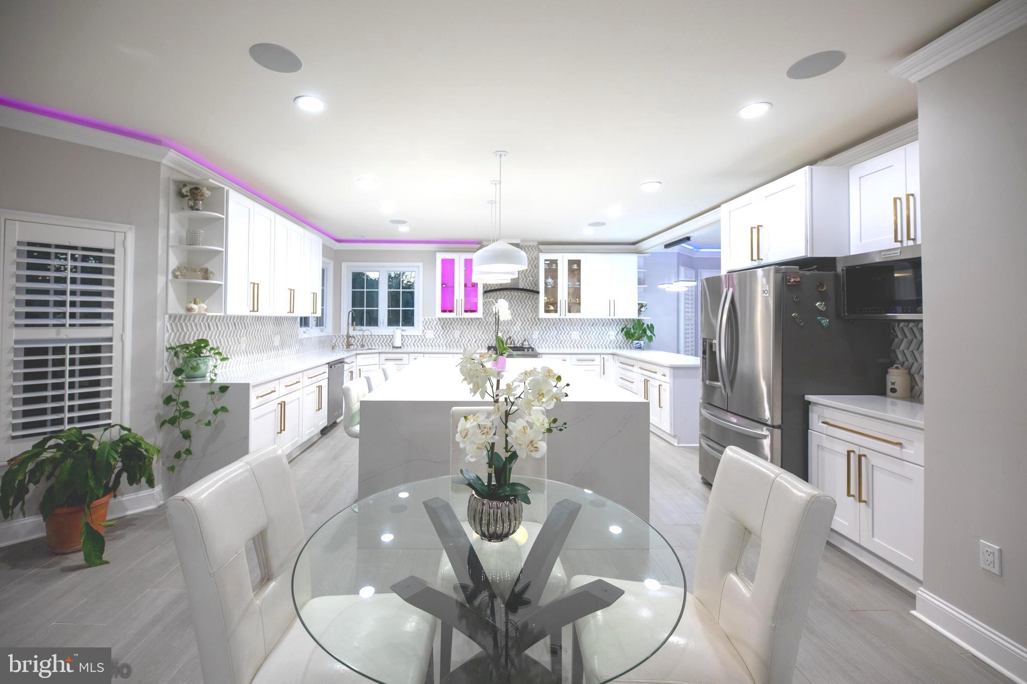 LOCHEWOOD - Residential