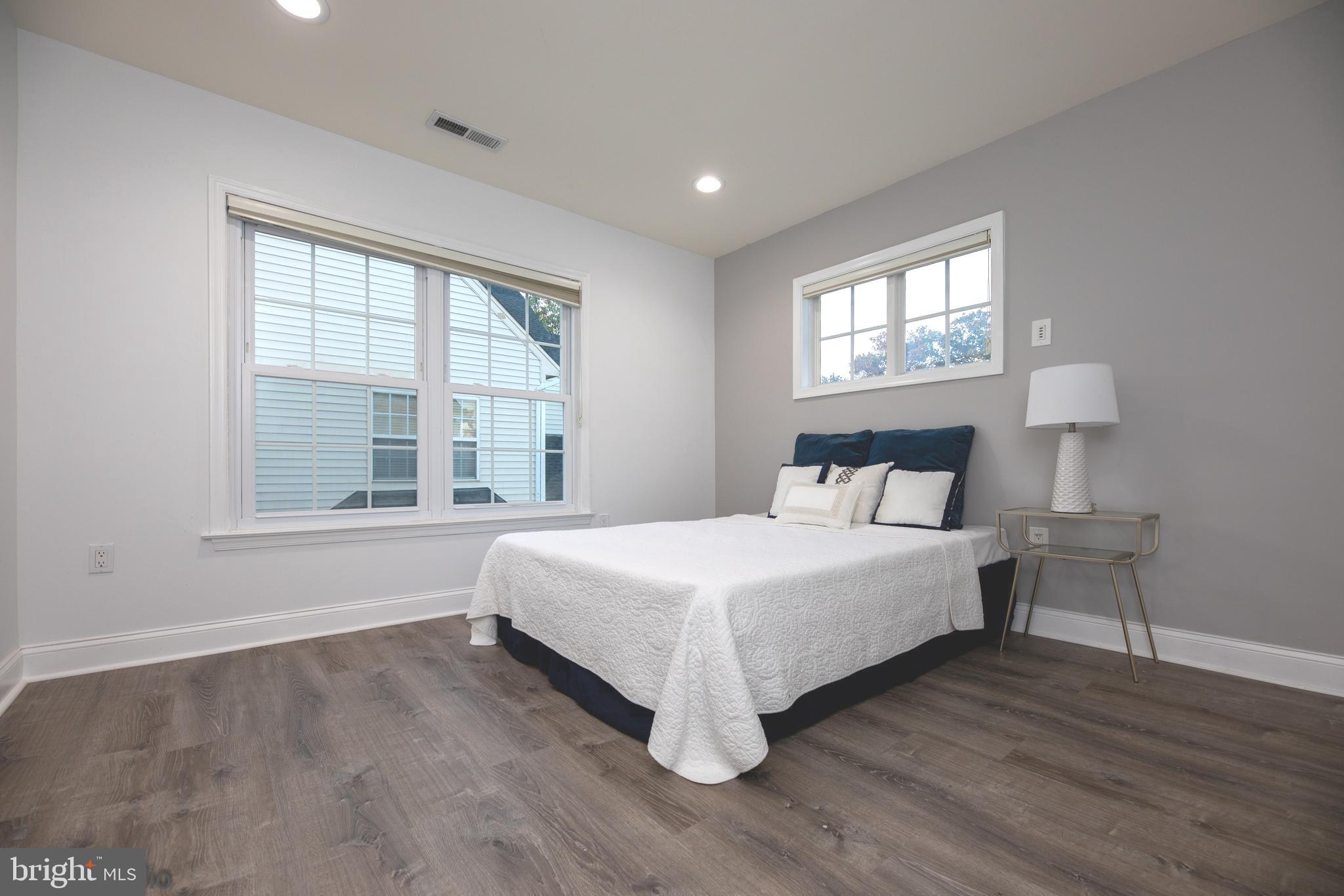 LOCHEWOOD - Residential