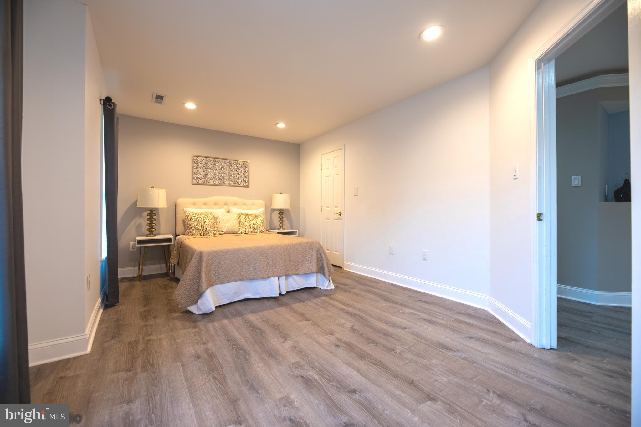 LOCHEWOOD - Residential